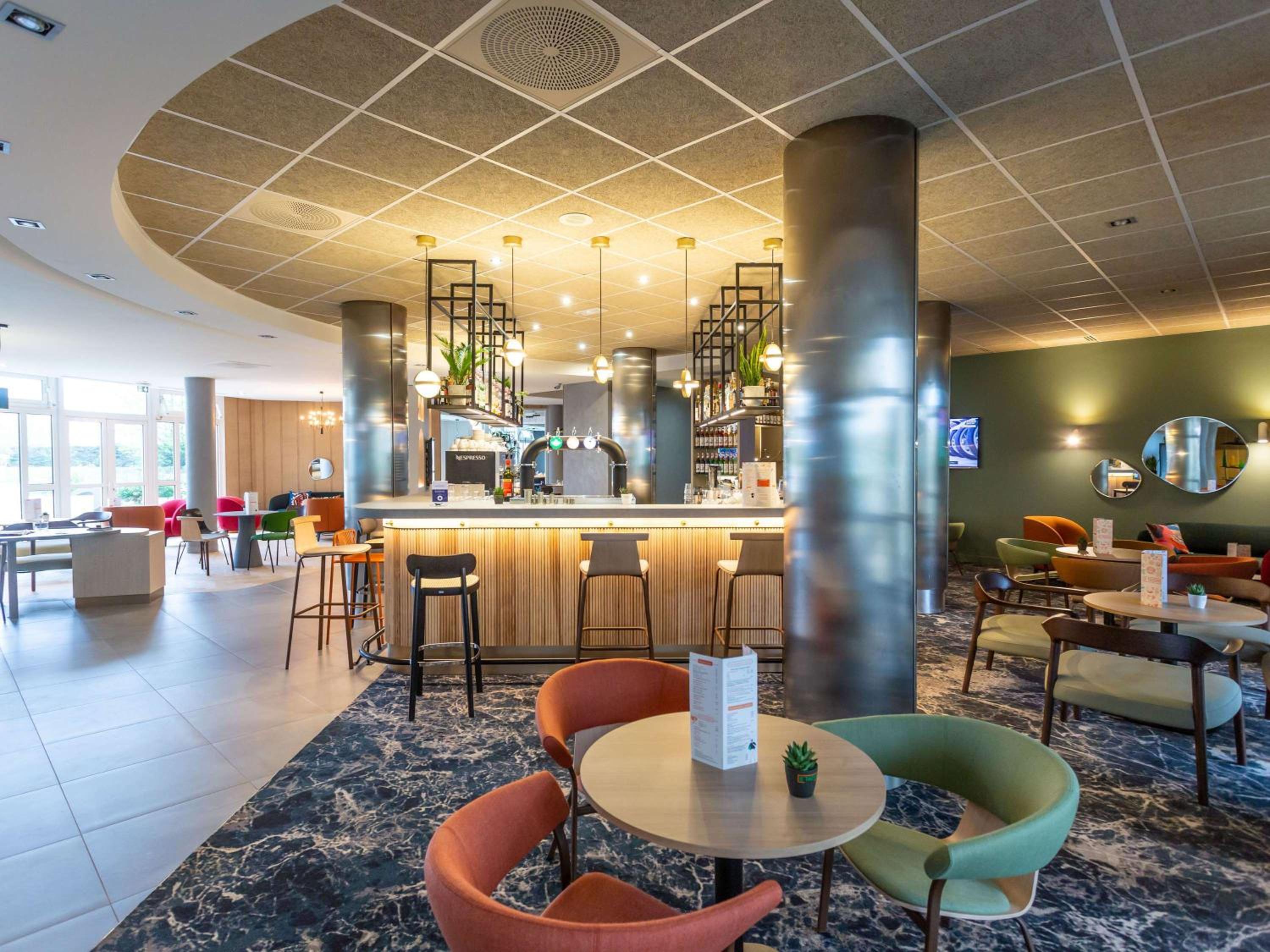 Bourges Vacations - Novotel Bourges - Property Image 1