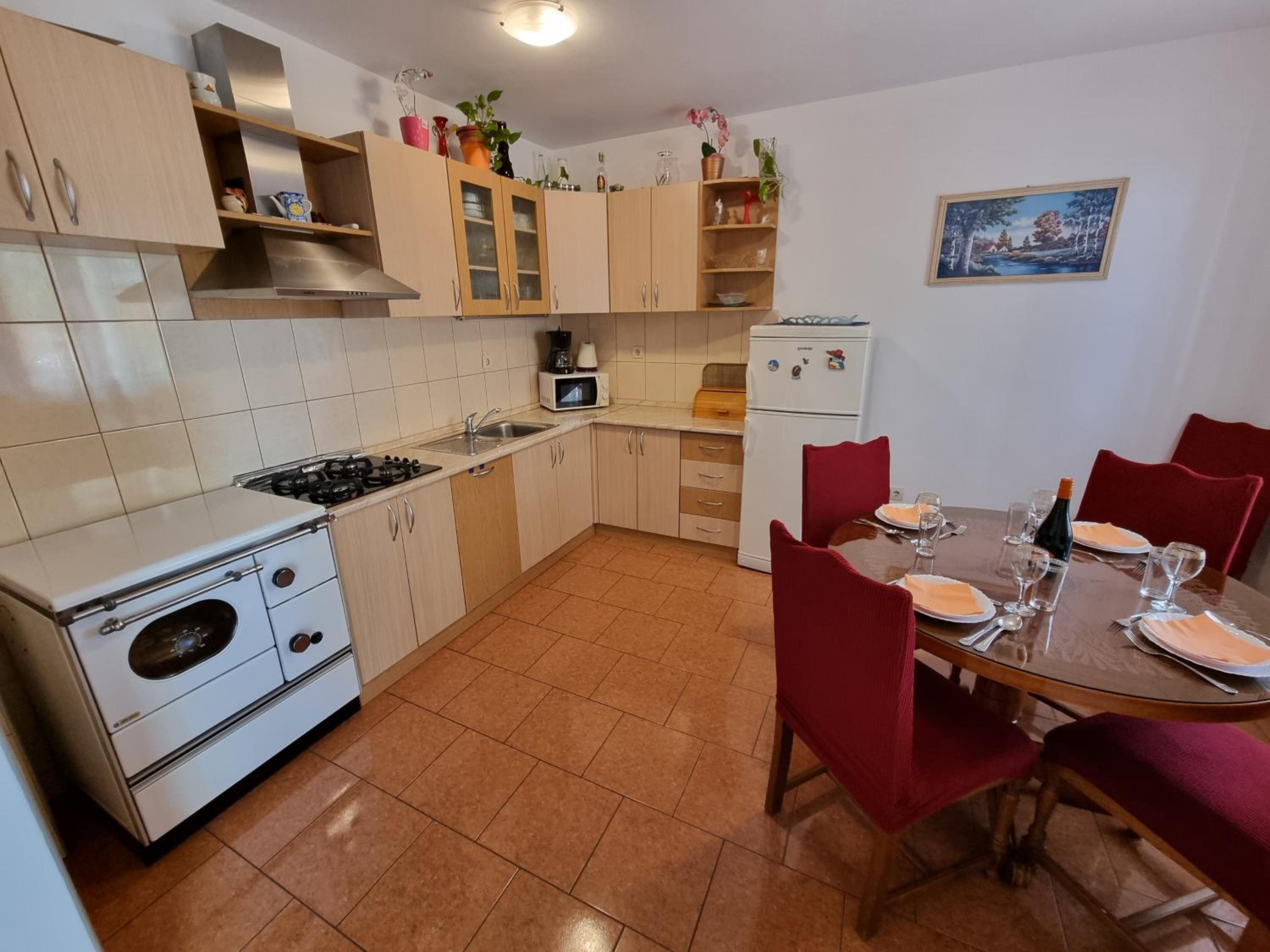 LILIC Apartment with terrace in a quiet area view 4