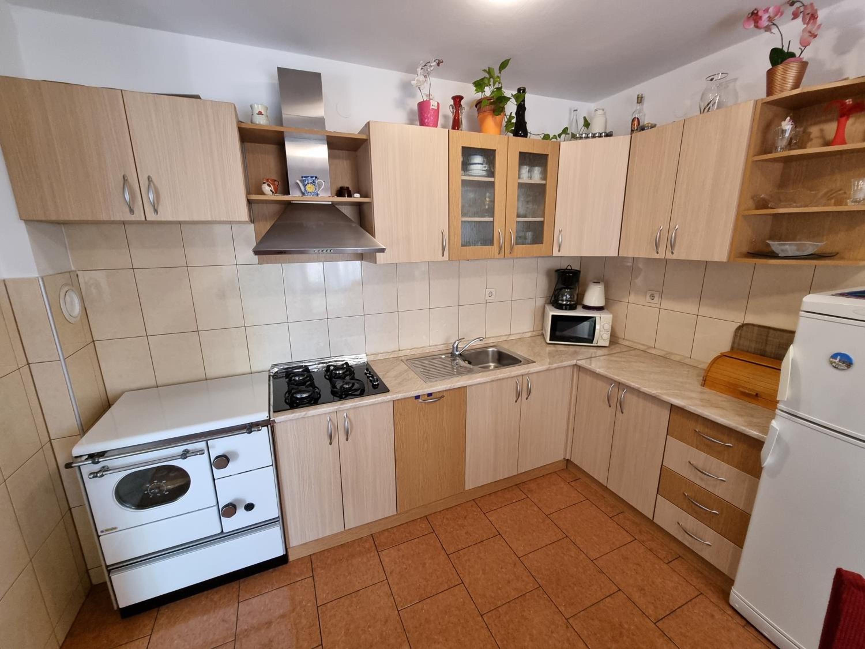 LILIC Apartment with terrace in a quiet area view 5