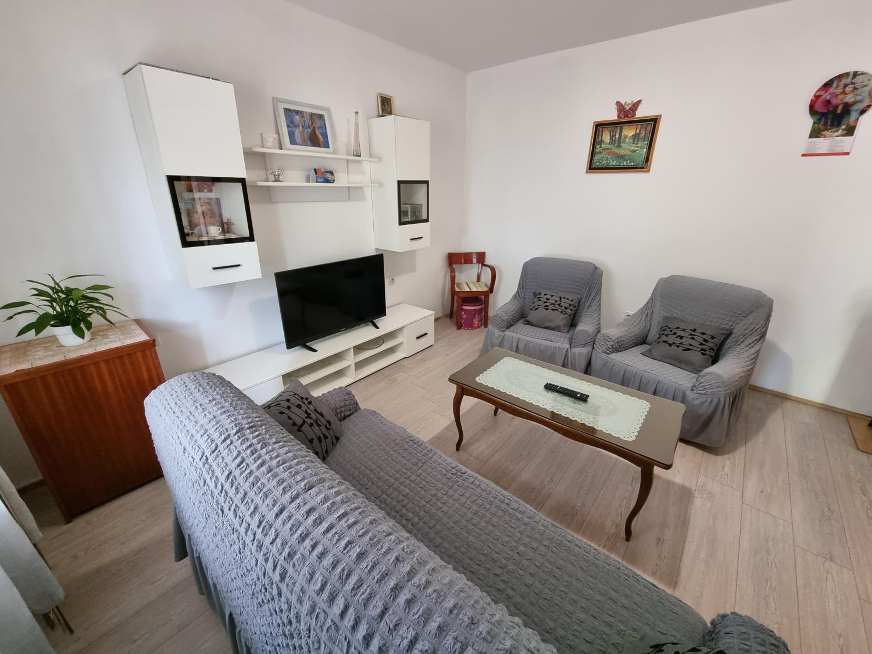 LILIC Apartment with terrace in a quiet area view 3