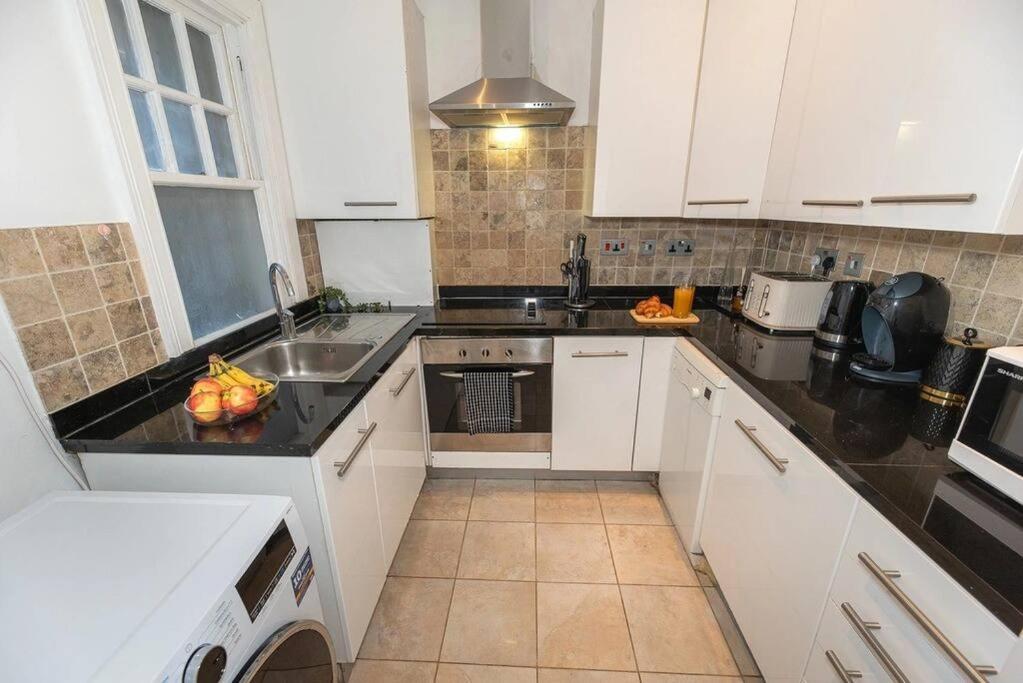 Discover London Central 2 Bedroom in Kensington