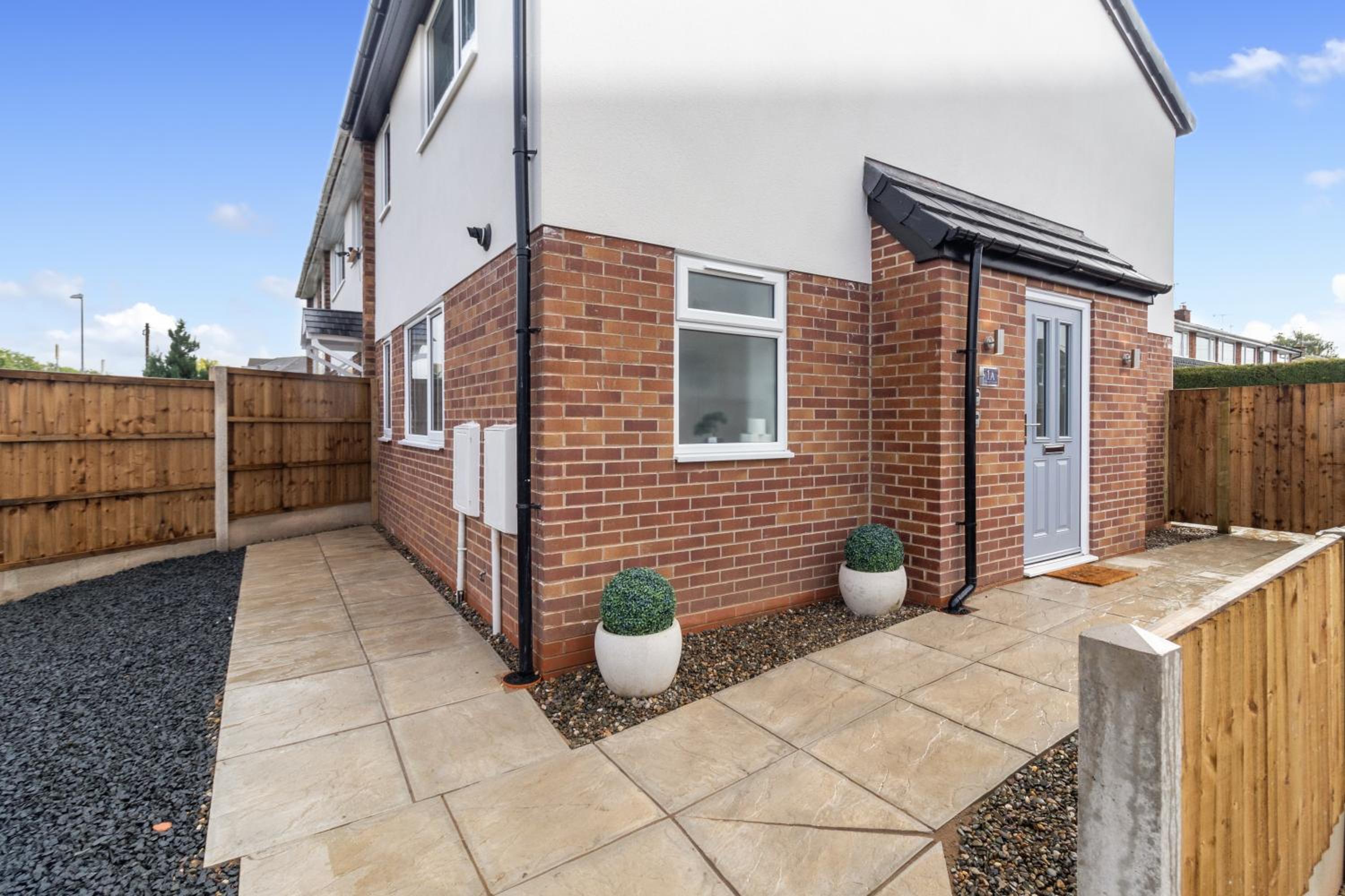 WhiskAwayStays - Dudley Close view 3