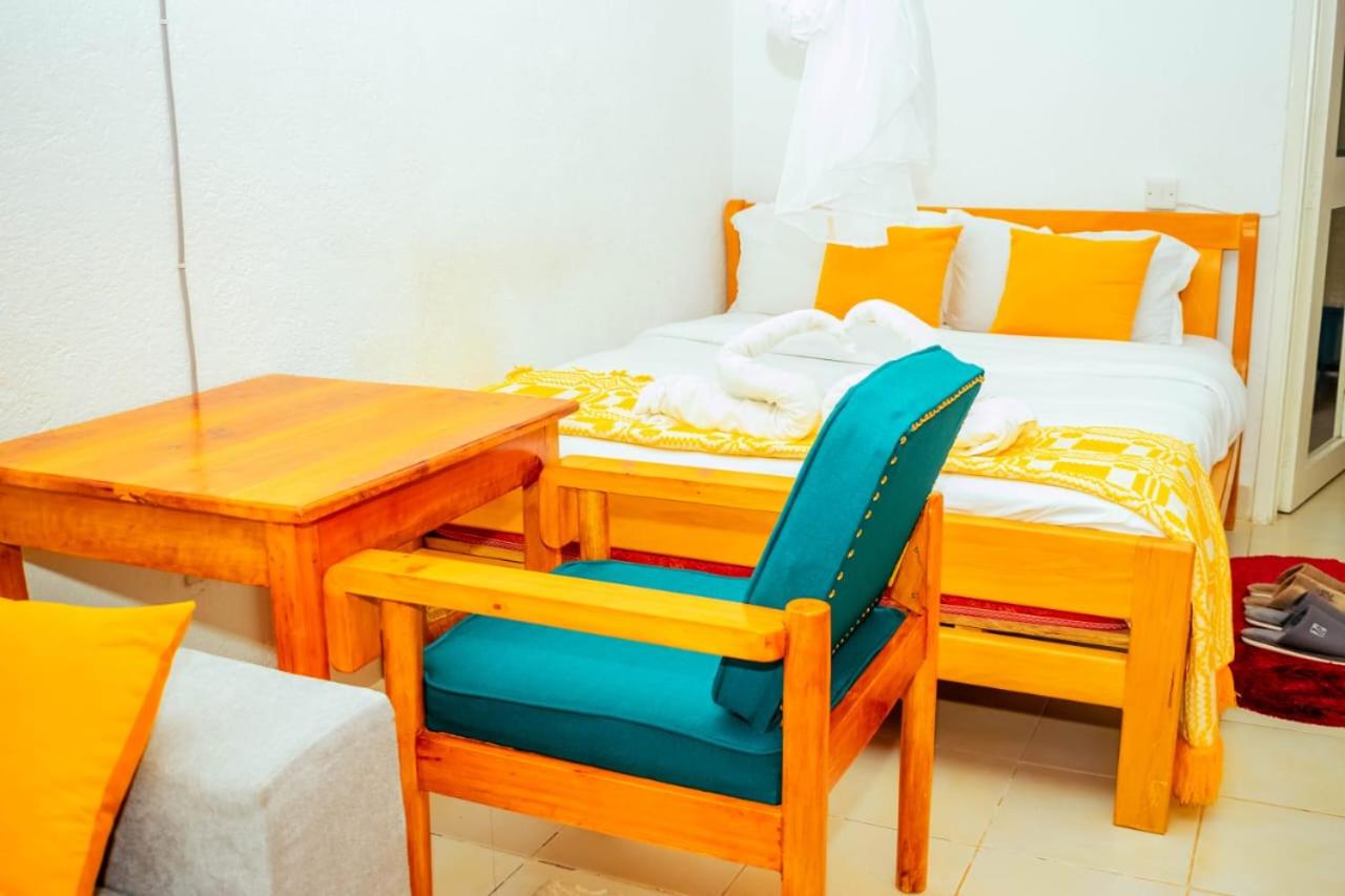 Cozy crib studio apartment view 3