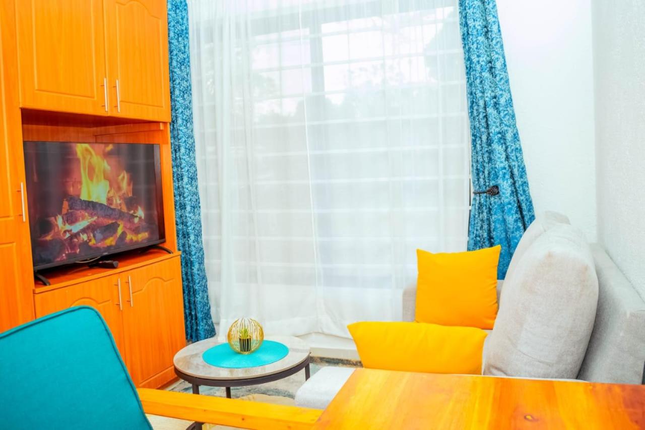 Cozy crib studio apartment view 4