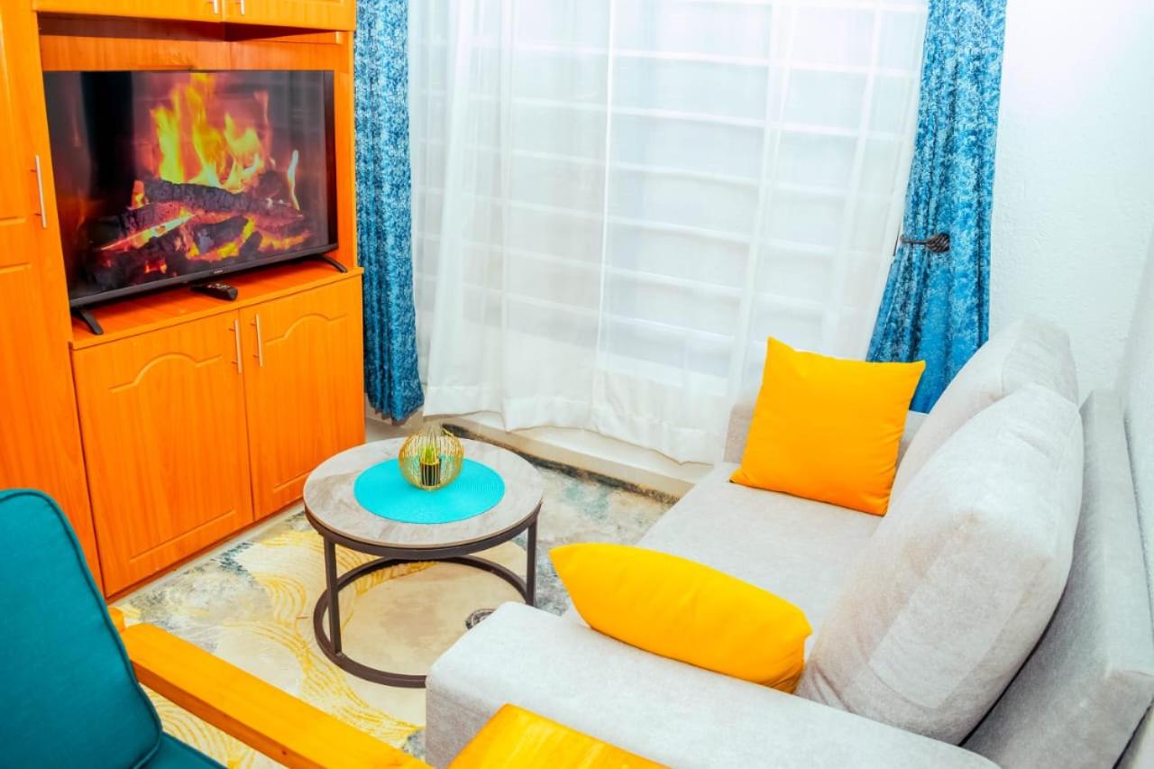 Cozy crib studio apartment view 5