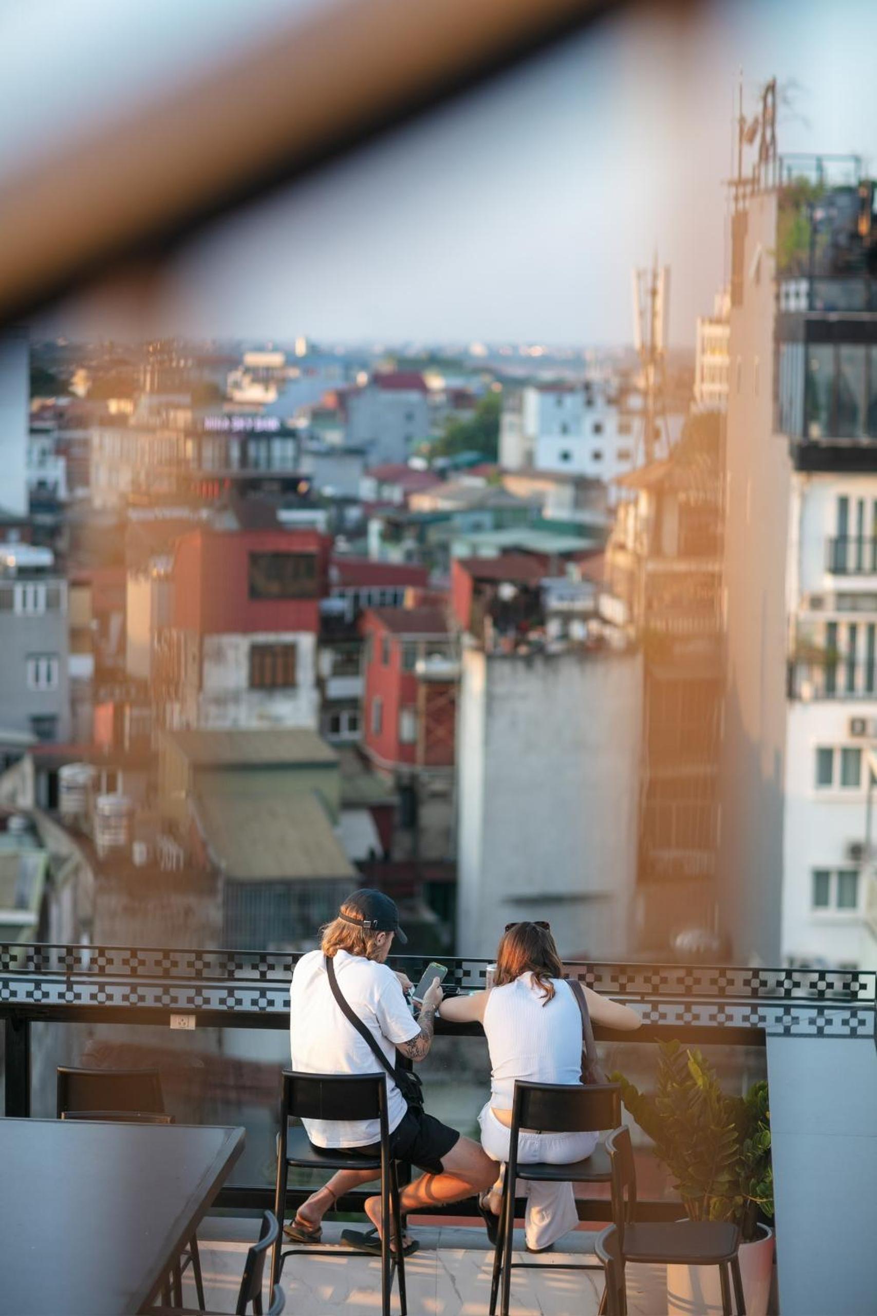 Lakeview Backpackers Hostel & Rooftop Bar