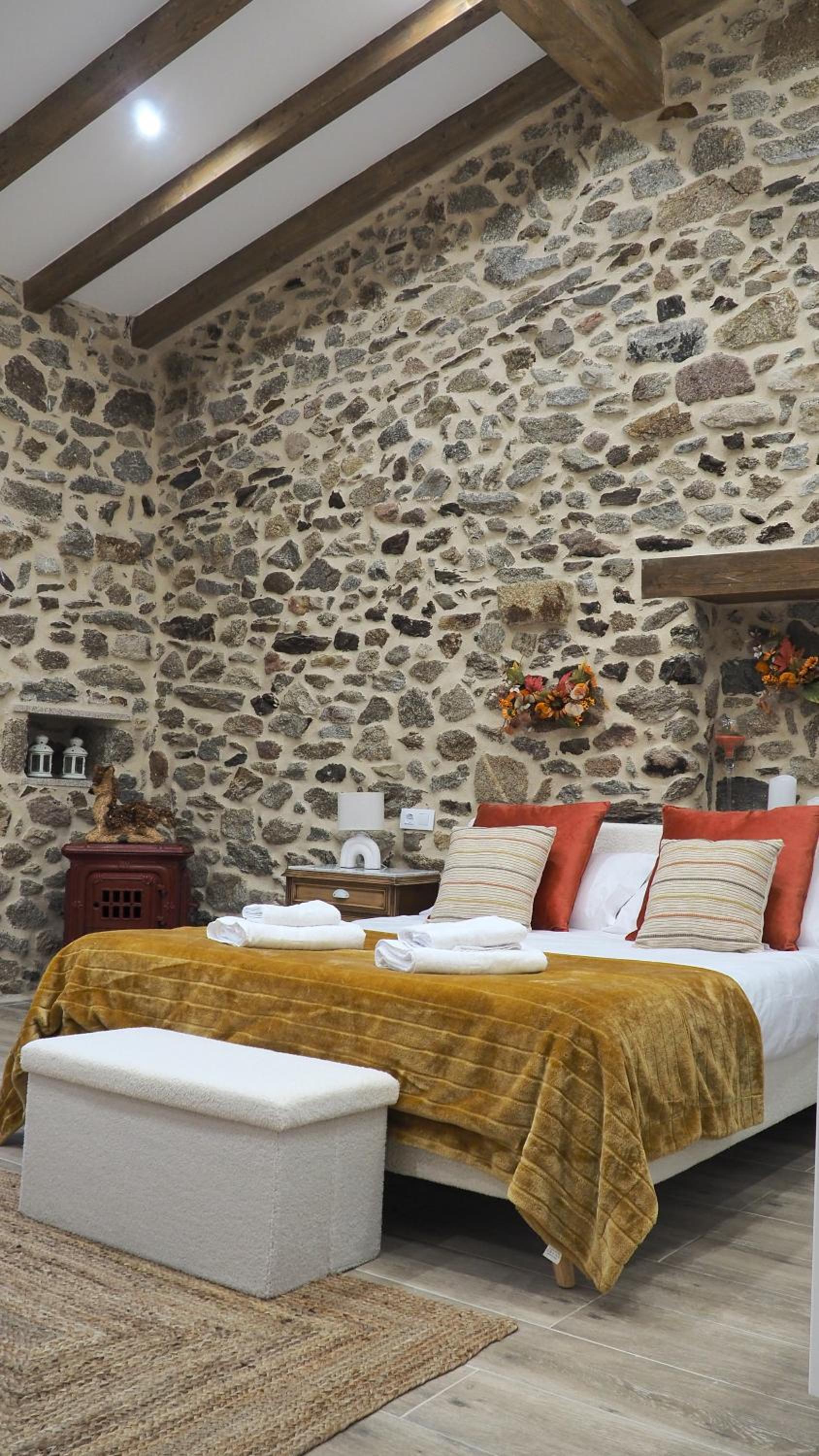 Apartamentos Muralla Sacra