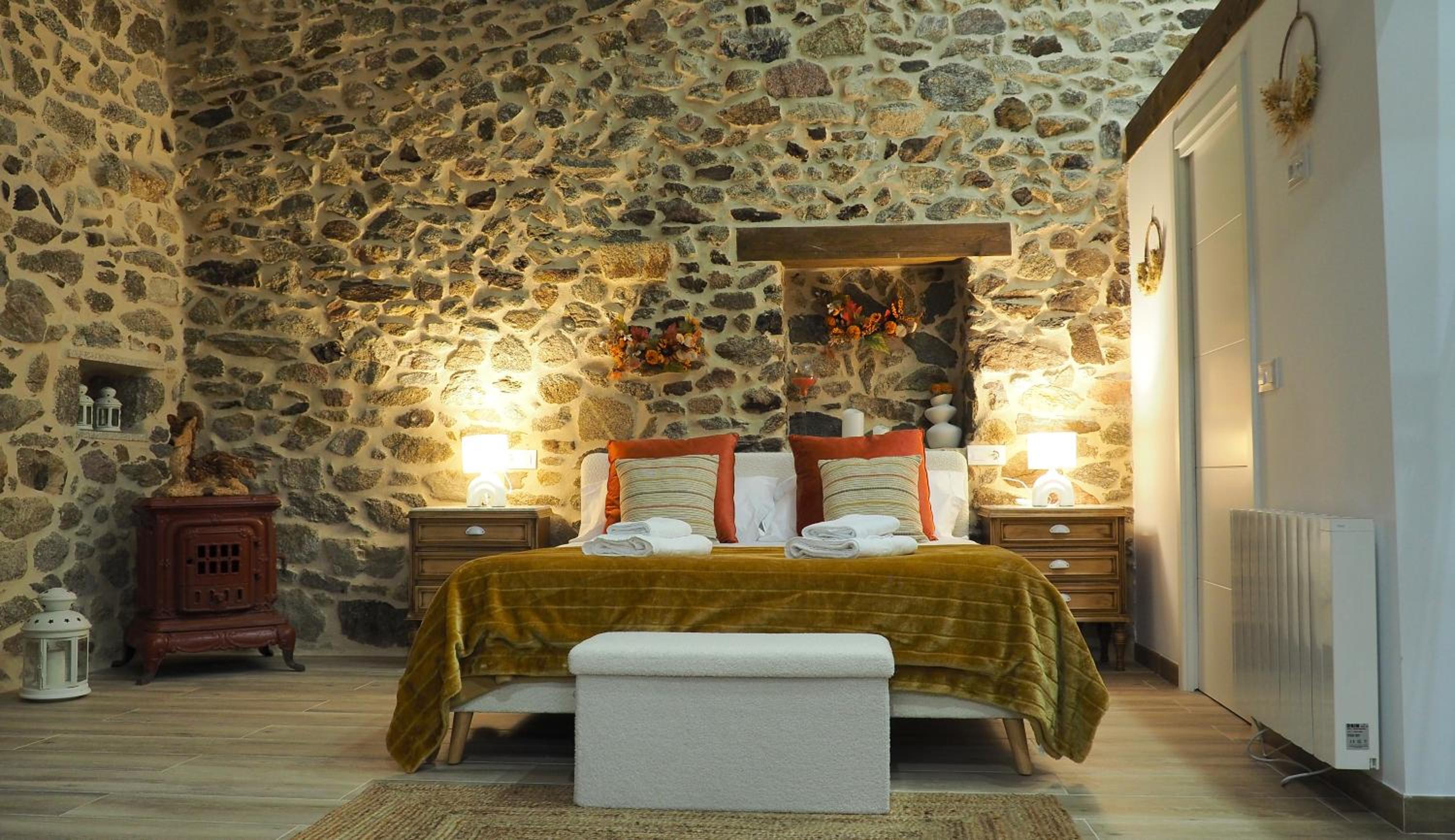 Apartamentos Muralla Sacra