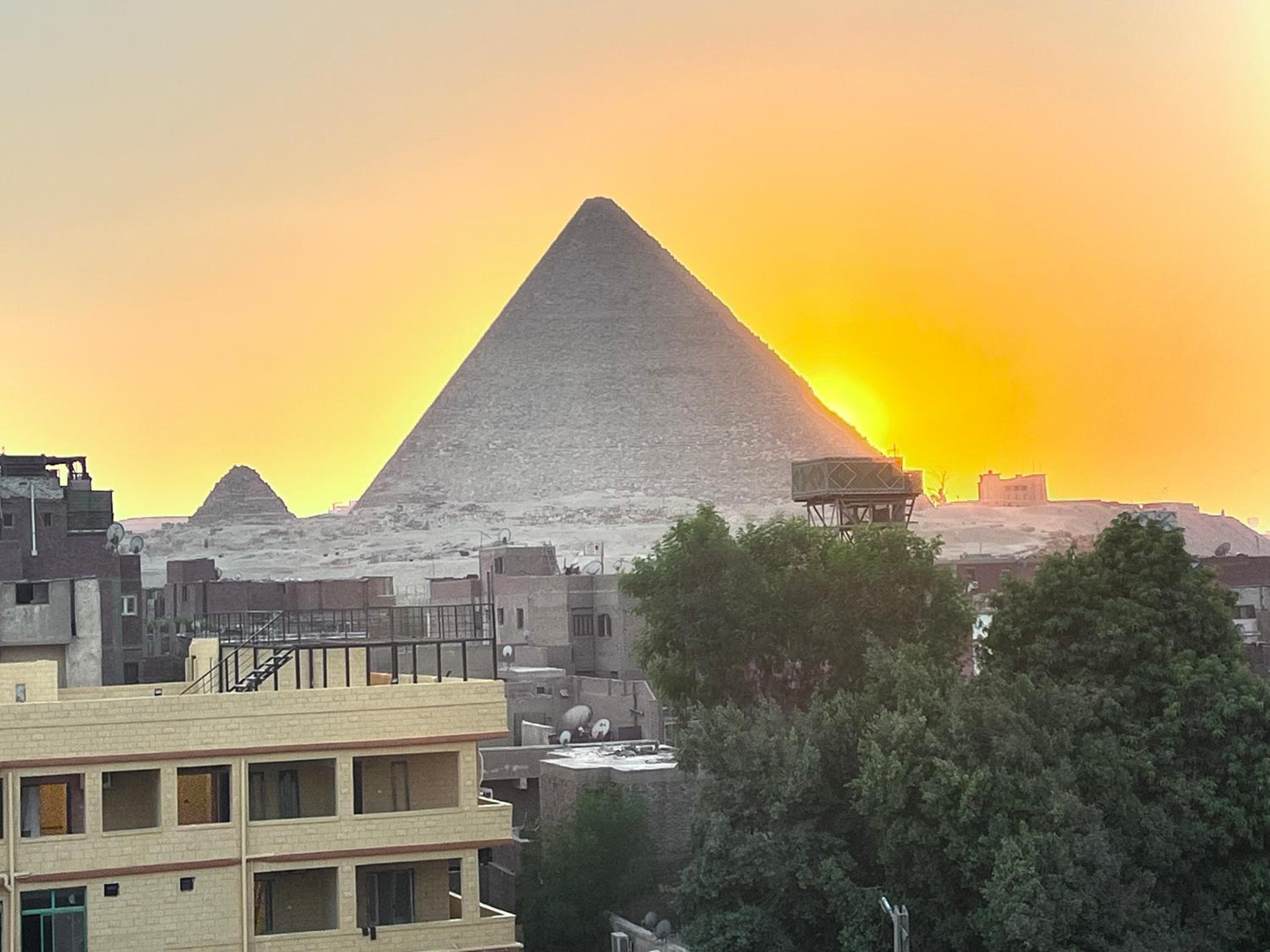 El Aida pyramid view inn