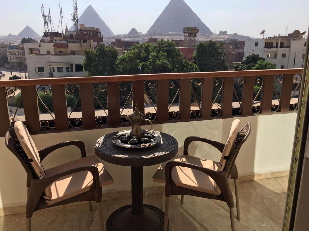 El Aida pyramid view inn