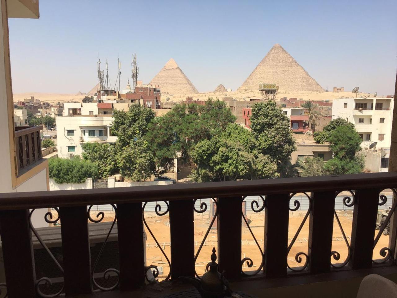 El Aida pyramid view inn