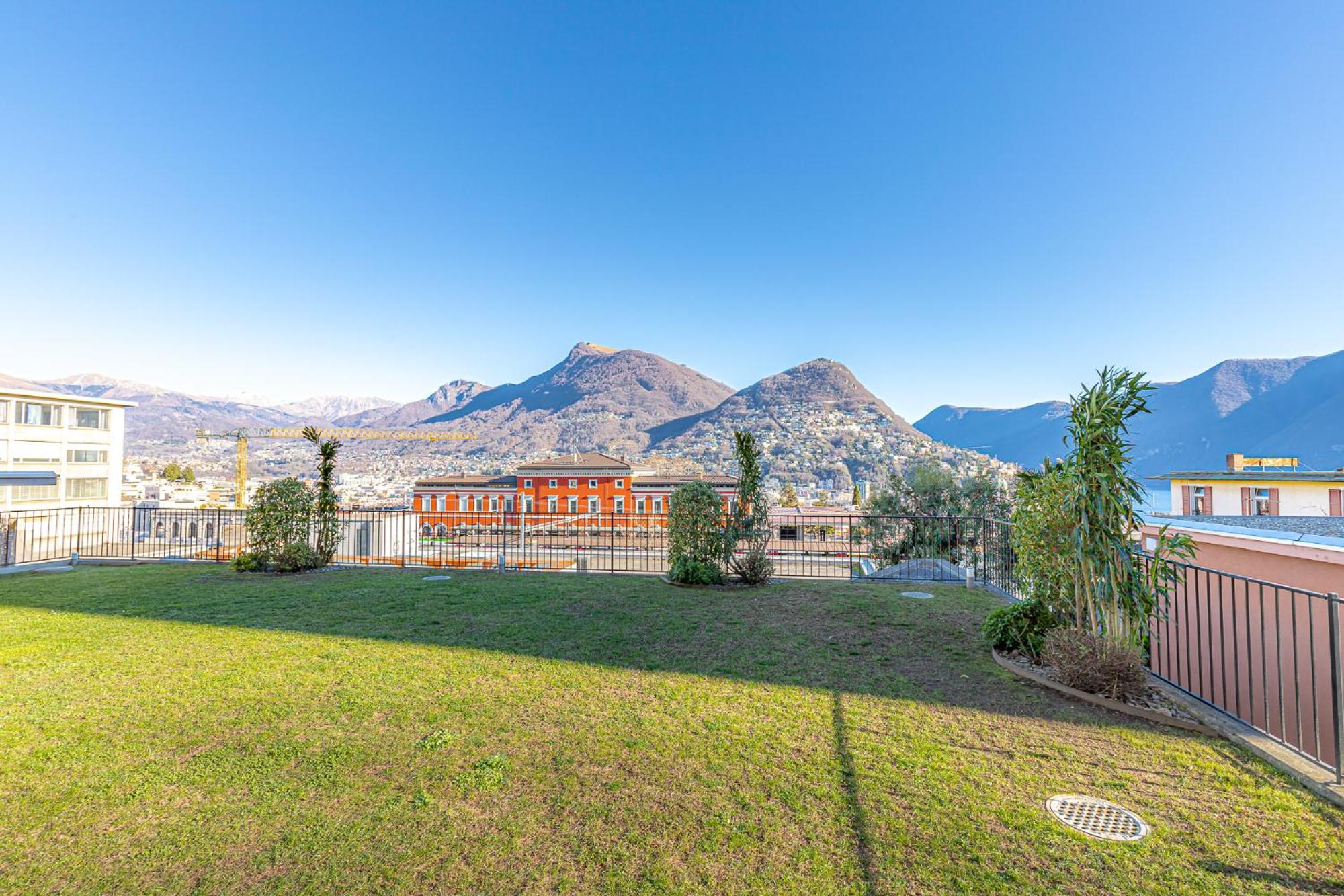 Lugano Station Apartment with FREE PARKING
