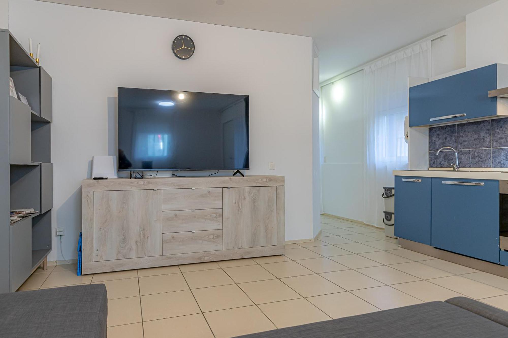 Lugano Station Apartment with FREE PARKING