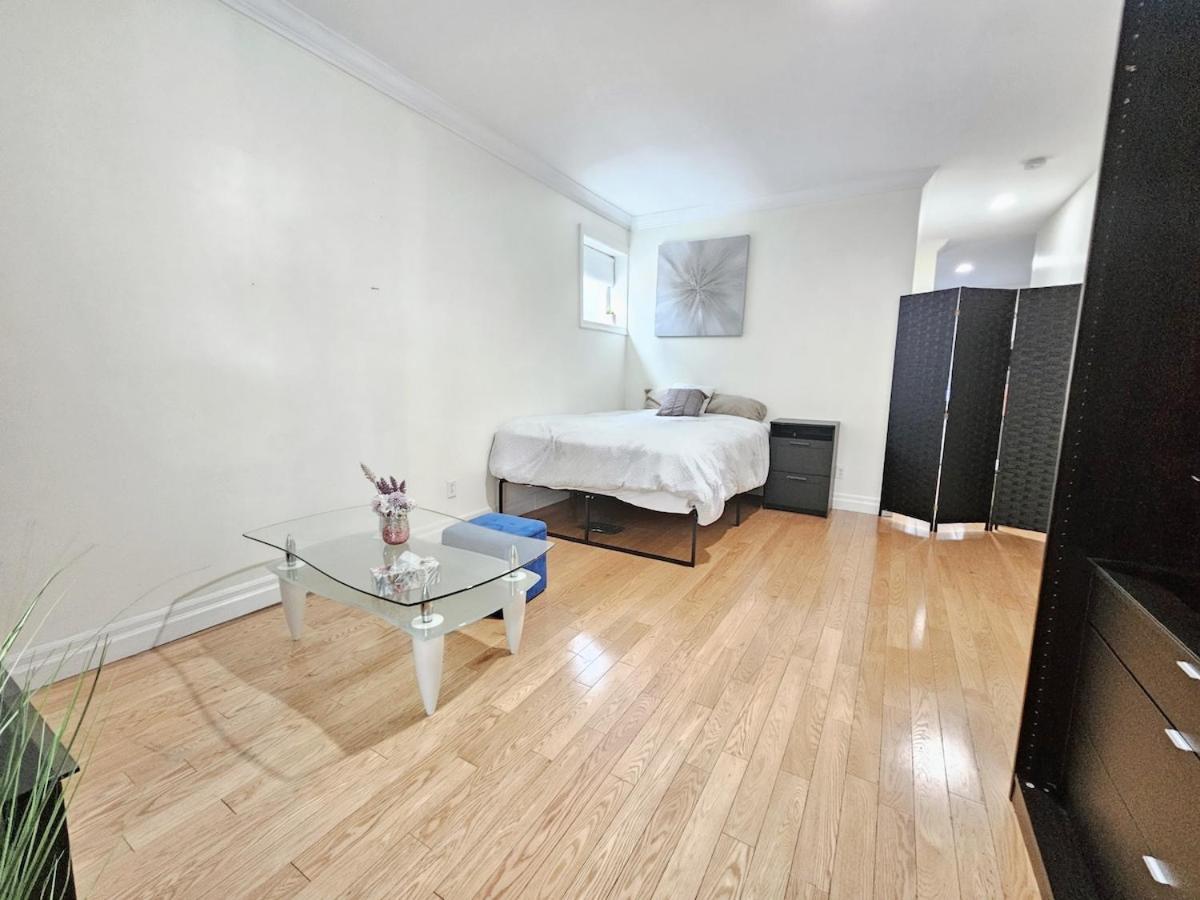 Trinity bellwood suites Downtown Toronto