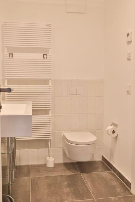 Modern flat direct to the lake, up to 8 persons