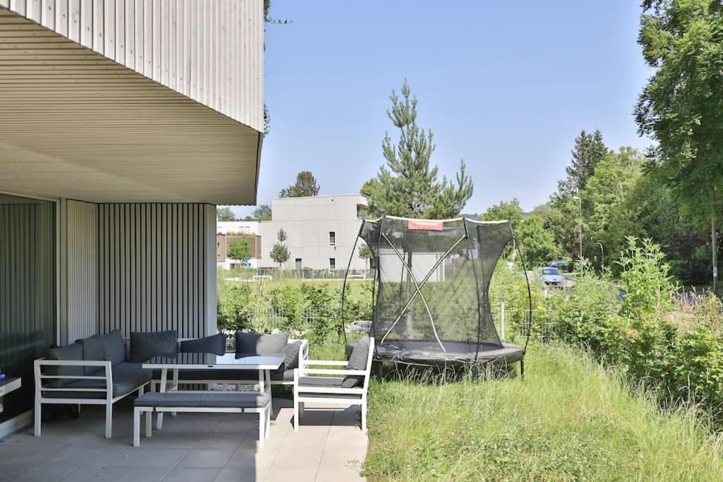 Modern flat direct to the lake, up to 8 persons