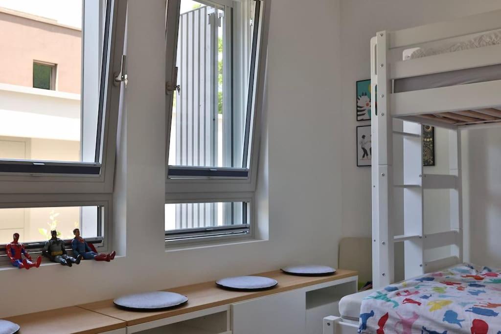 Modern flat direct to the lake, up to 8 persons
