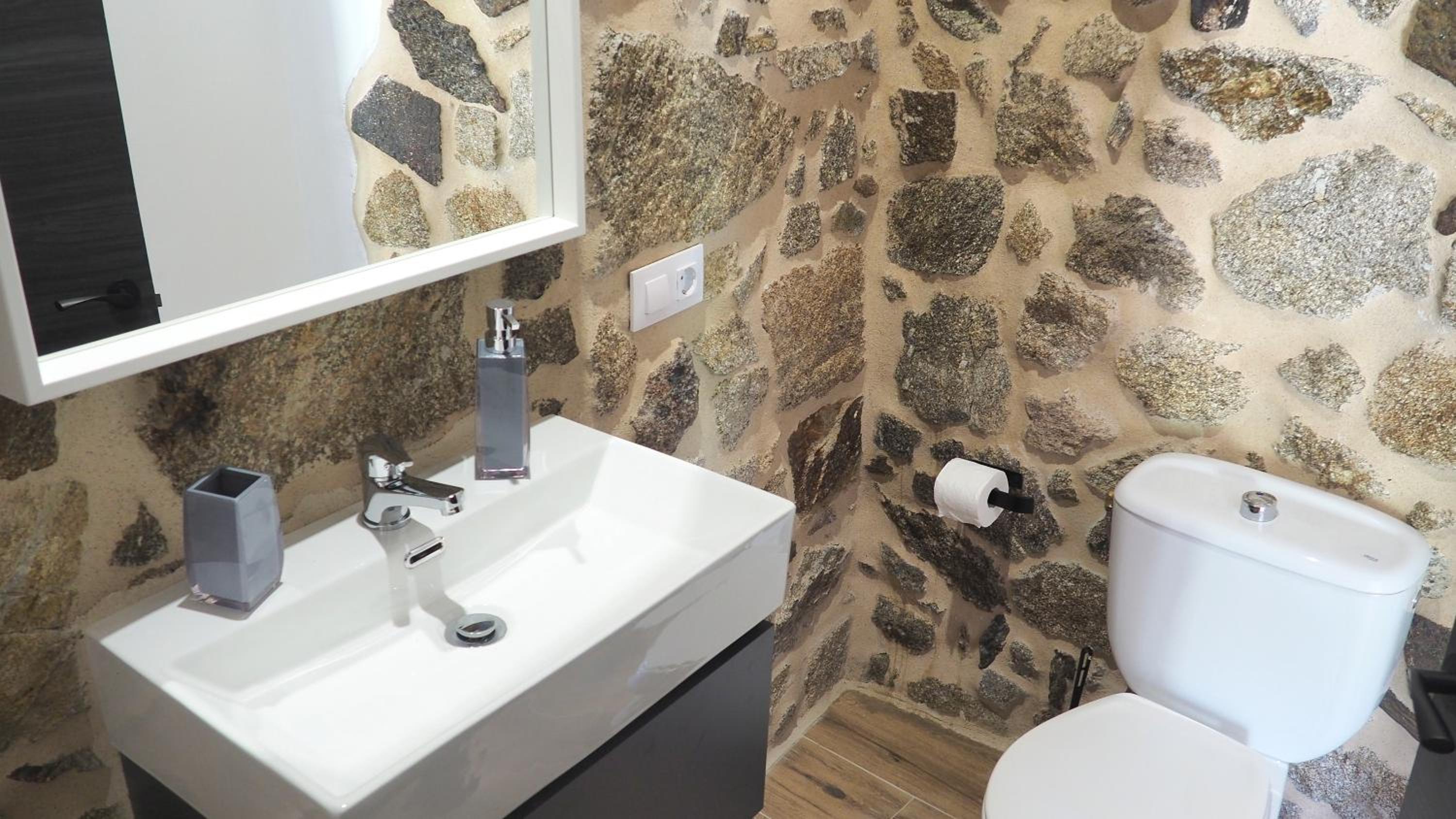 Apartamentos Muralla Sacra
