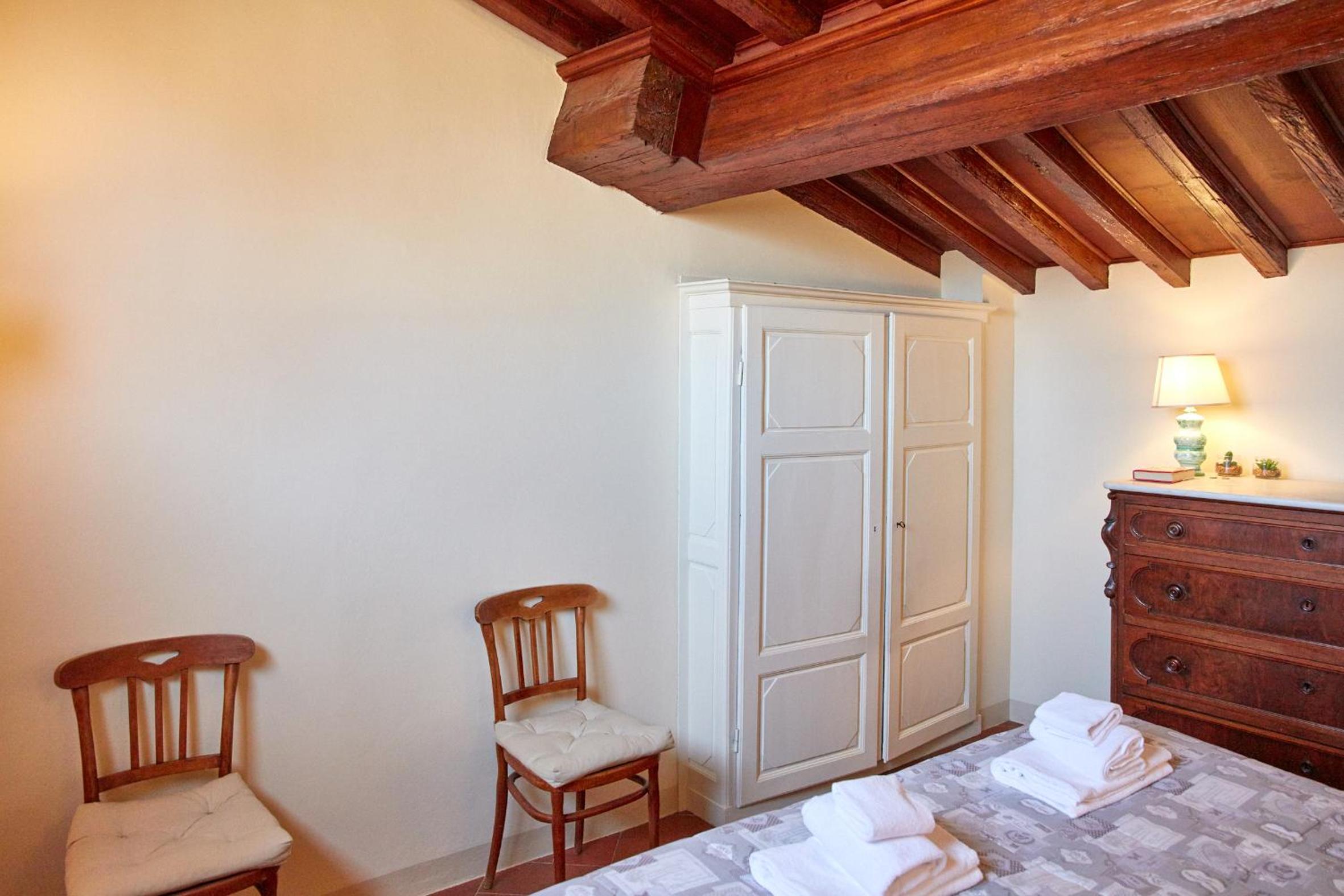 Apt in Via Ginori in a historical palazzo with elevator