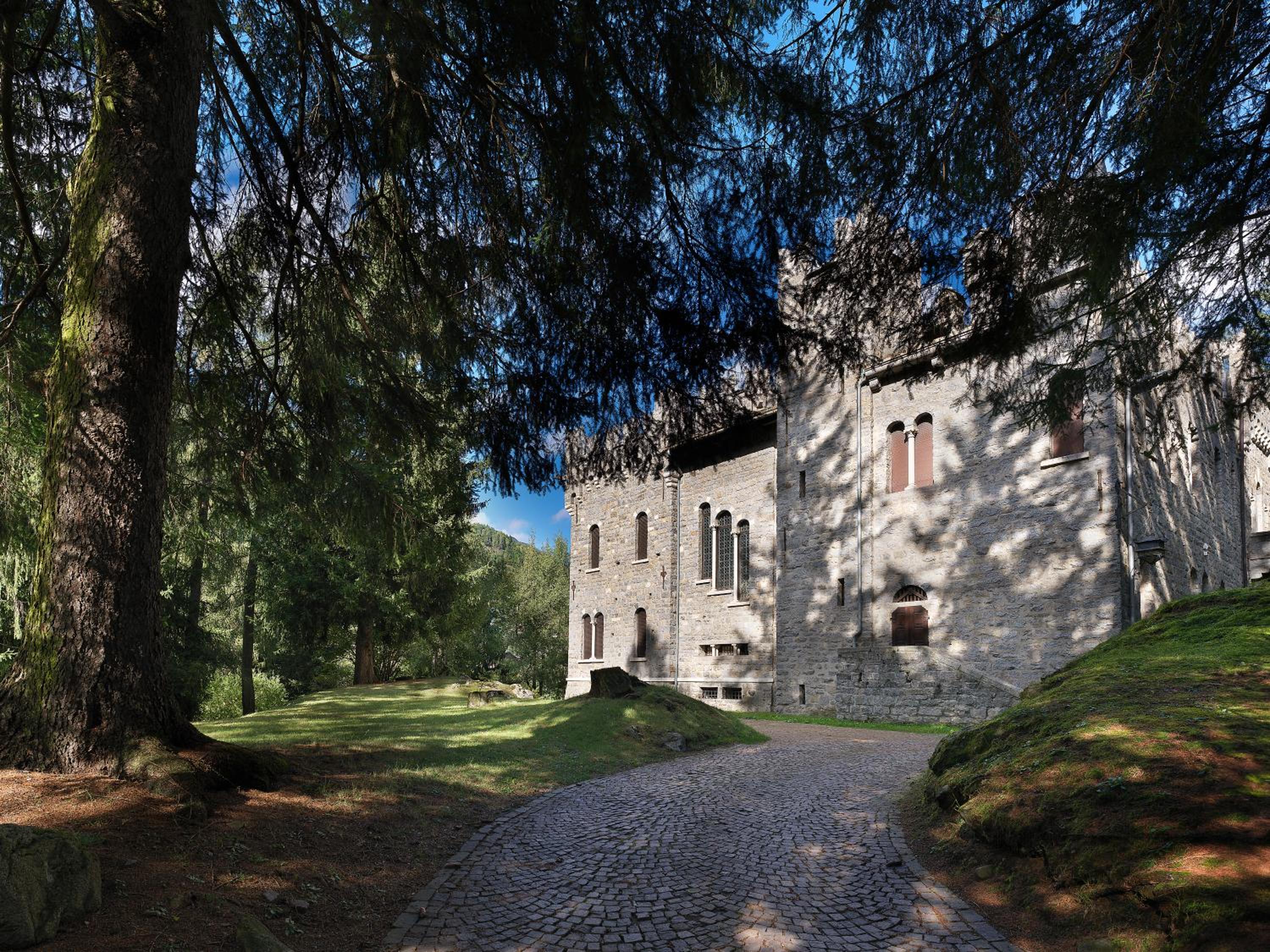 Castelpoggio Luxury Apartment