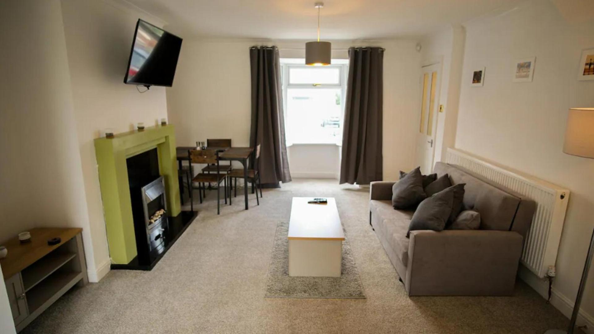 South Shields Vacations - South Shield Seaside Retreat - Property Image 2