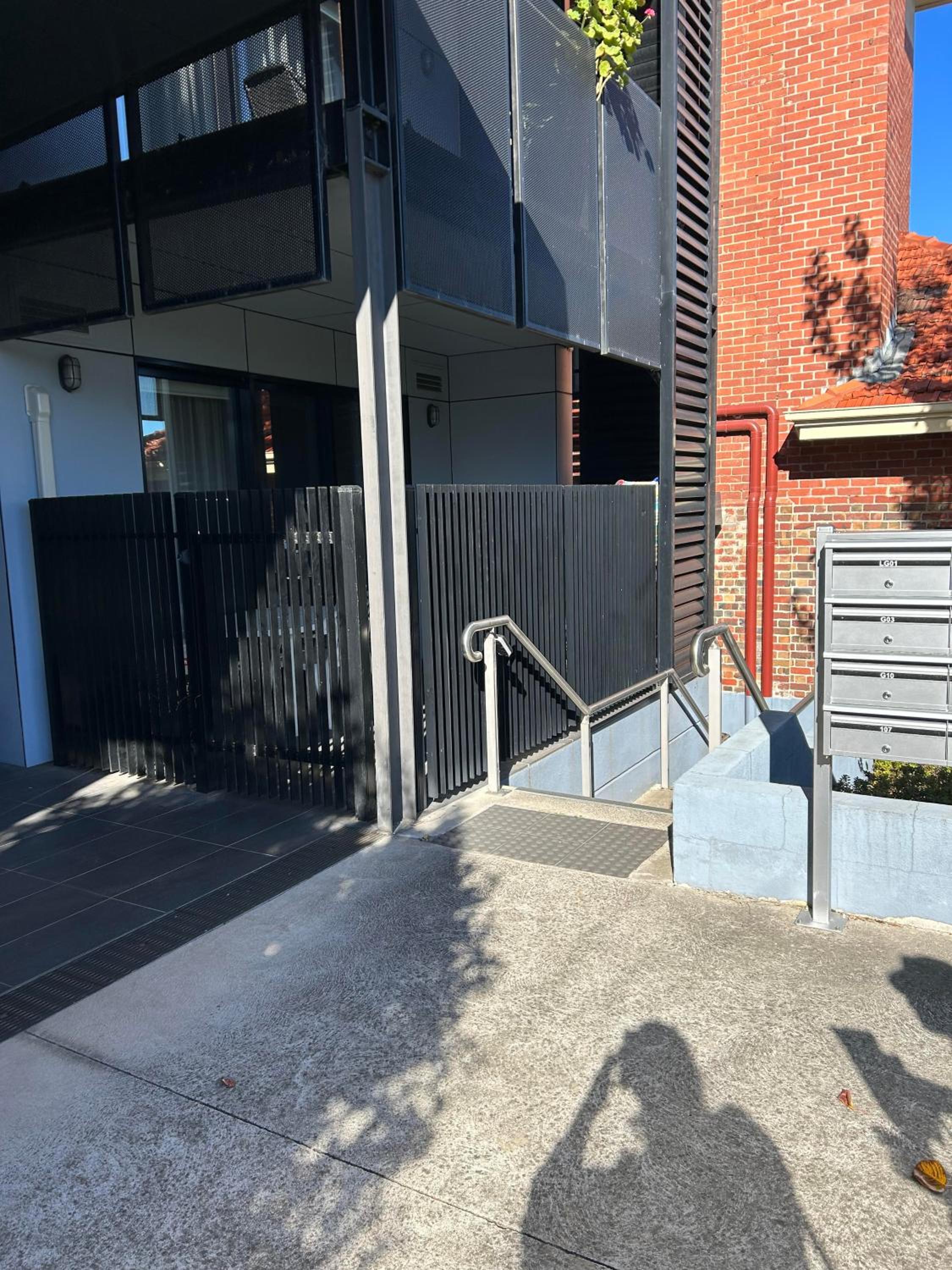 THE DEVLIN APARTMENTS 1 Bedroom Apartment near GMHBA stadium in Geelong - LG03
