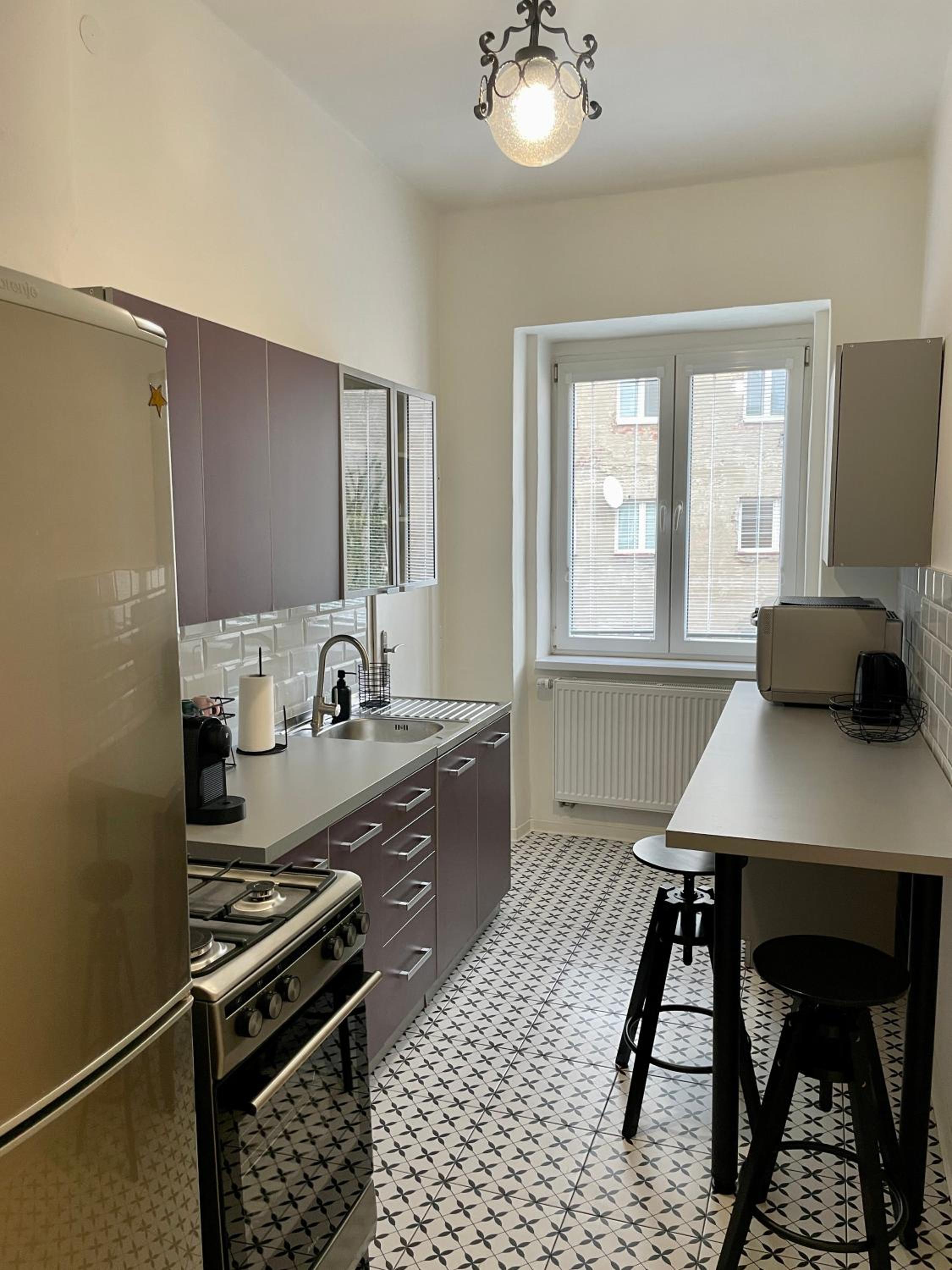 Nikki's vintage apartment in old town view 5