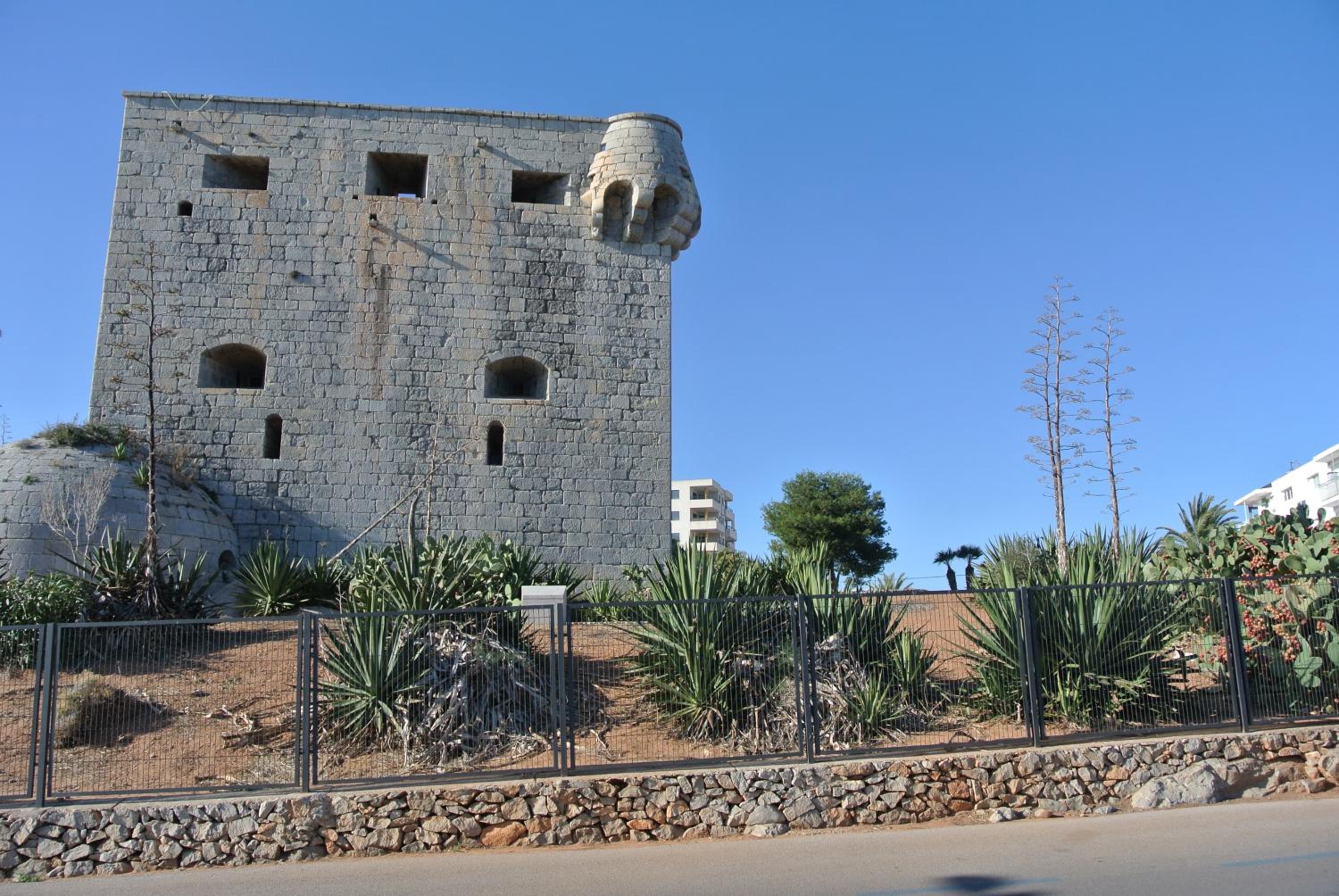 Apartamentos Danesp-Playa de les Amplaries Marina Dor- Frontales al Mar