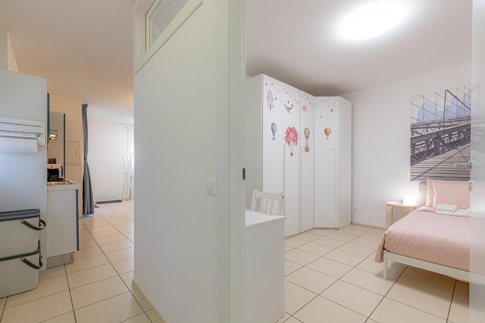 Lugano Station Apartment with FREE PARKING