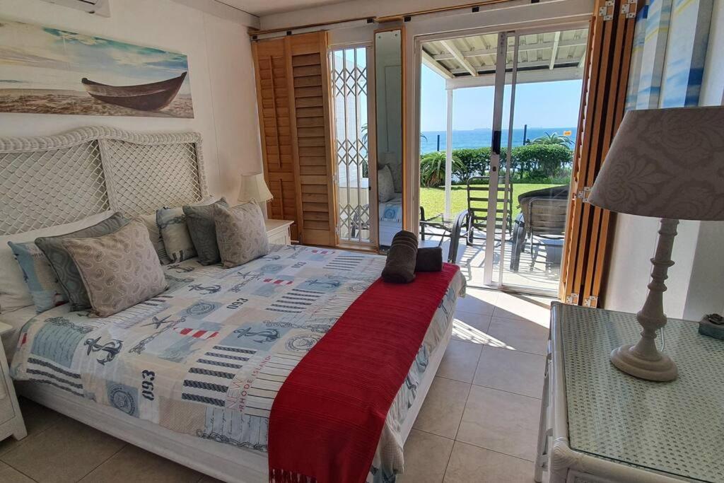 2 Glitter Bay 3 bedroom beachfront sea views view 4