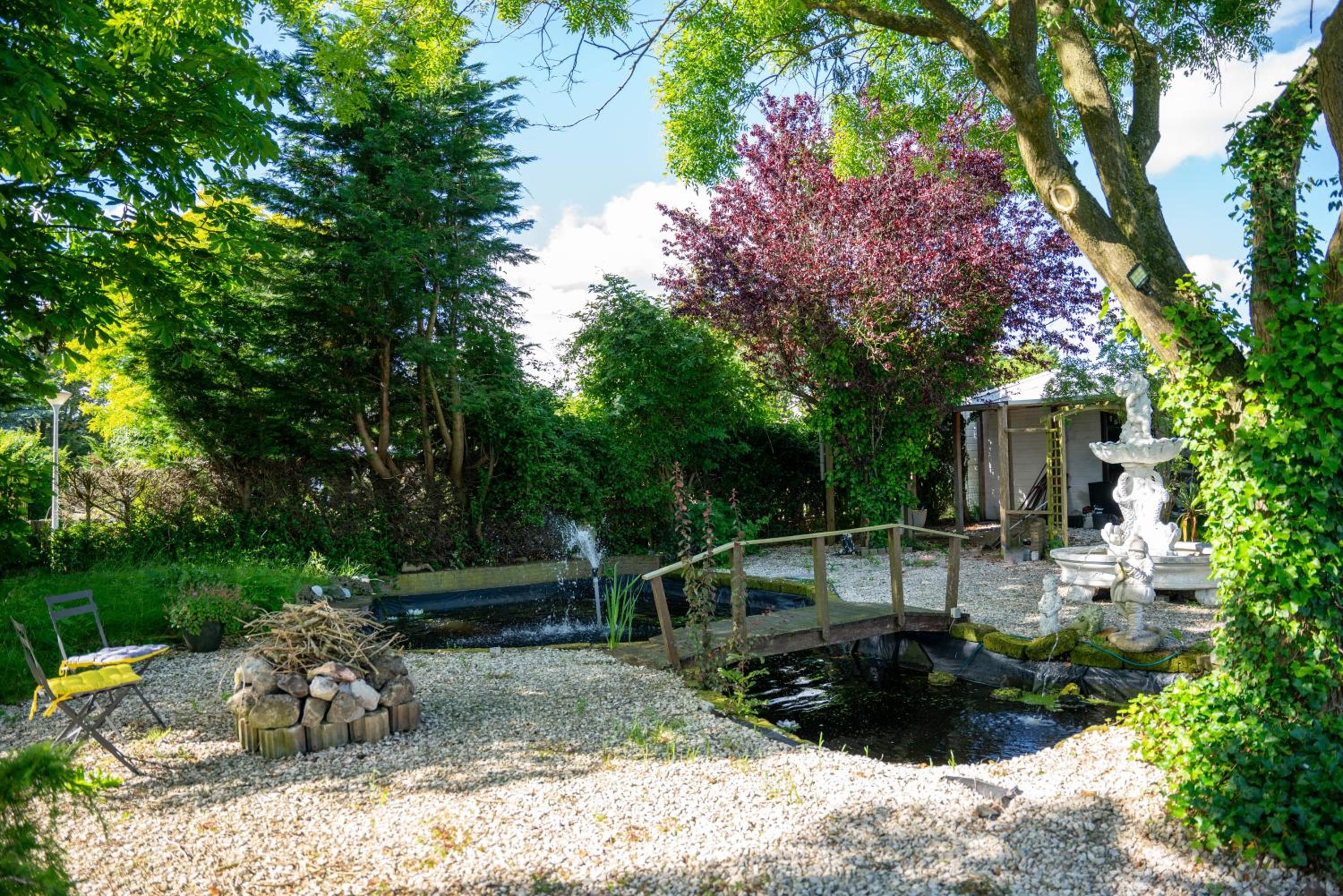 Private and Spacious Holiday Home view 3