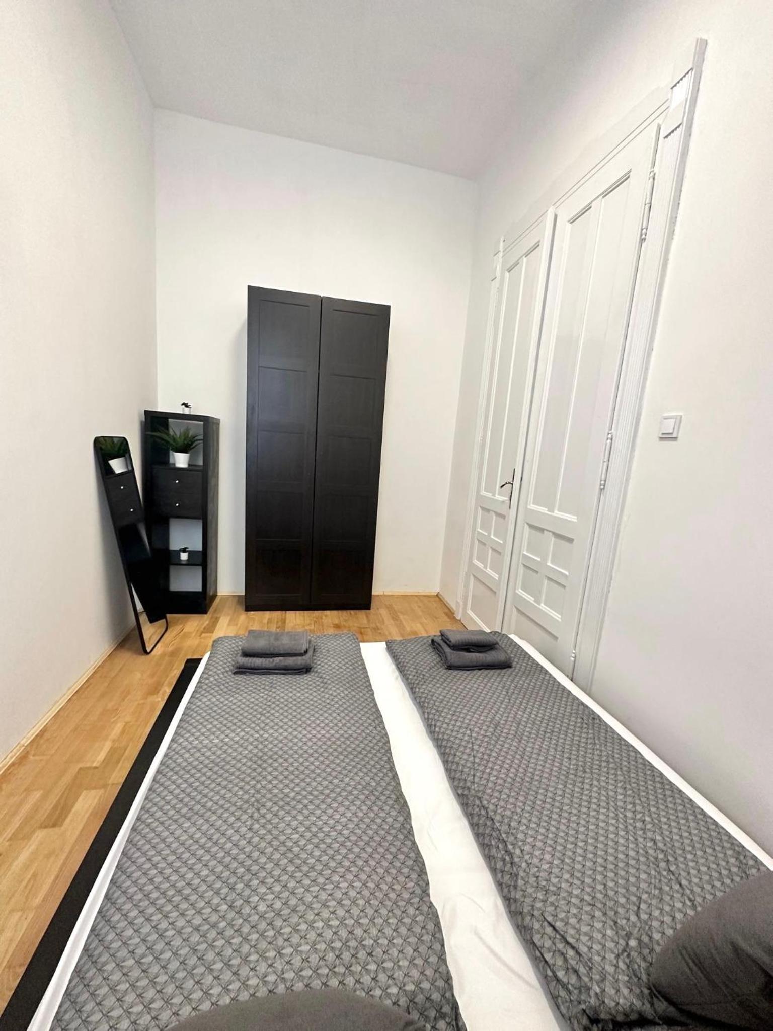 Elegant apartman for 8 person with free parking for 2 cars view 2