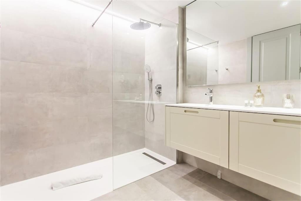 Penthouse private jacuzzi Castellana