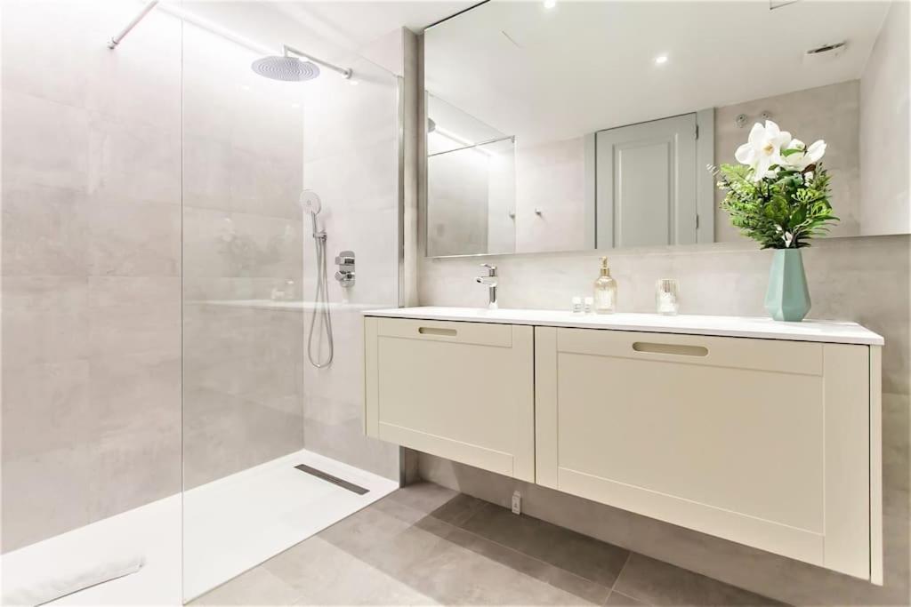 Penthouse private jacuzzi Castellana