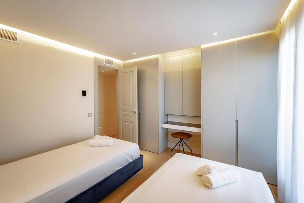 Penthouse private jacuzzi Castellana