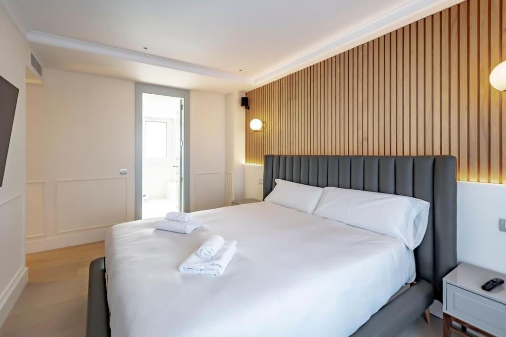 Penthouse private jacuzzi Castellana