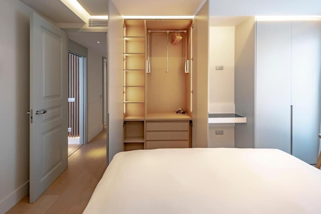 Penthouse private jacuzzi Castellana