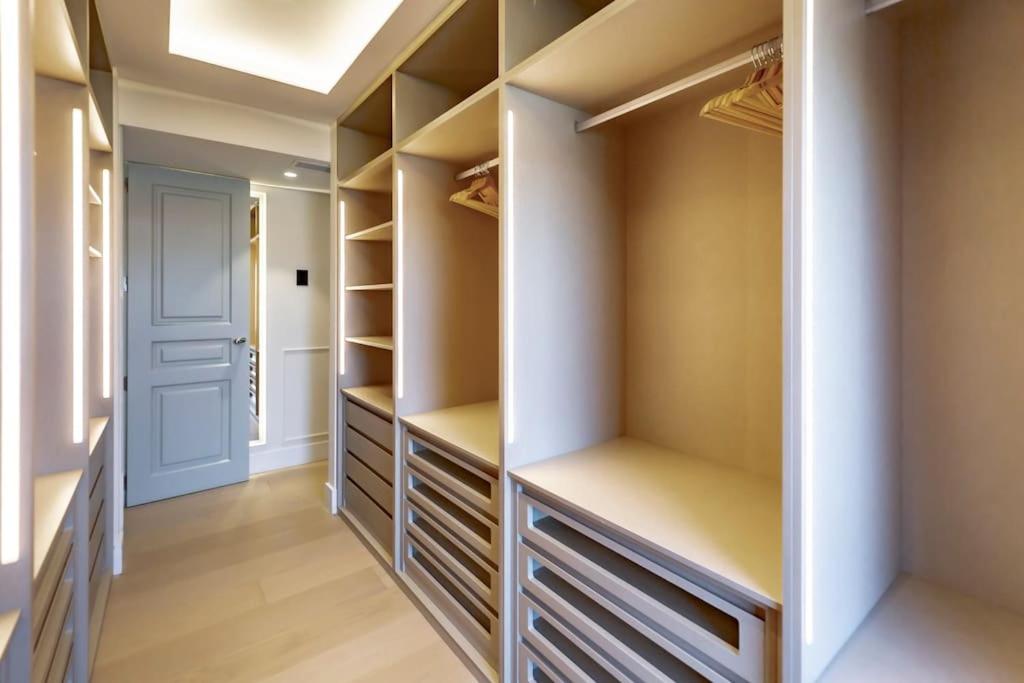 Penthouse private jacuzzi Castellana