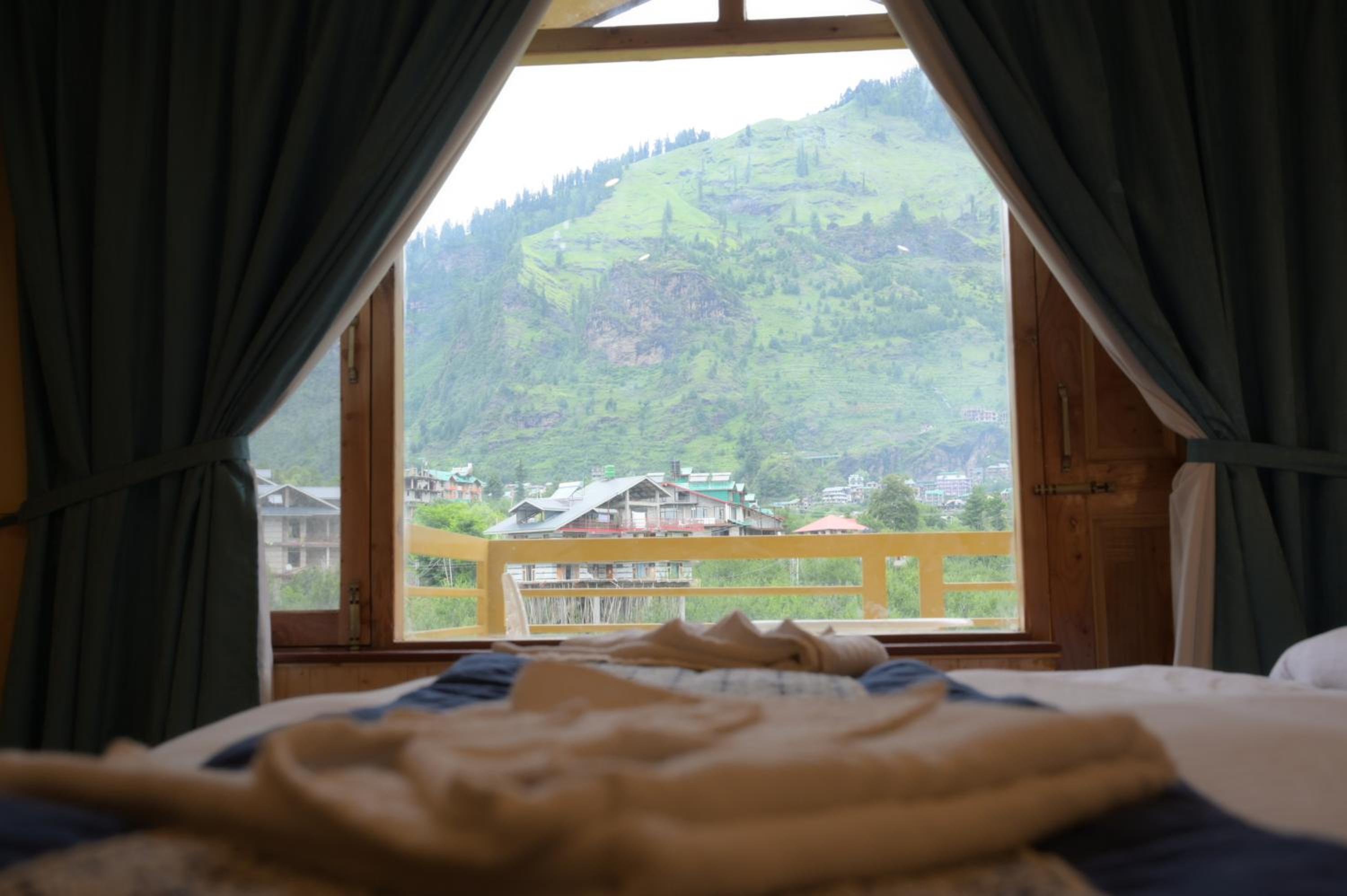 Hotel Dashaur Heights