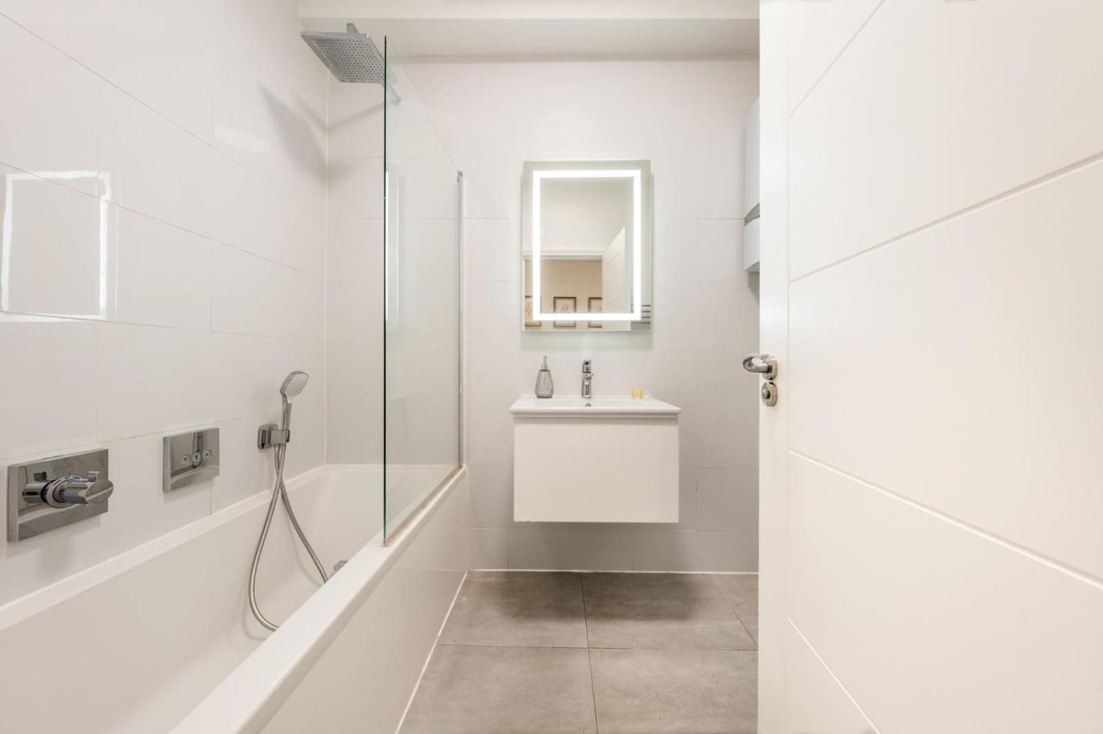 Maida Vale - Carlton Vale Apartments