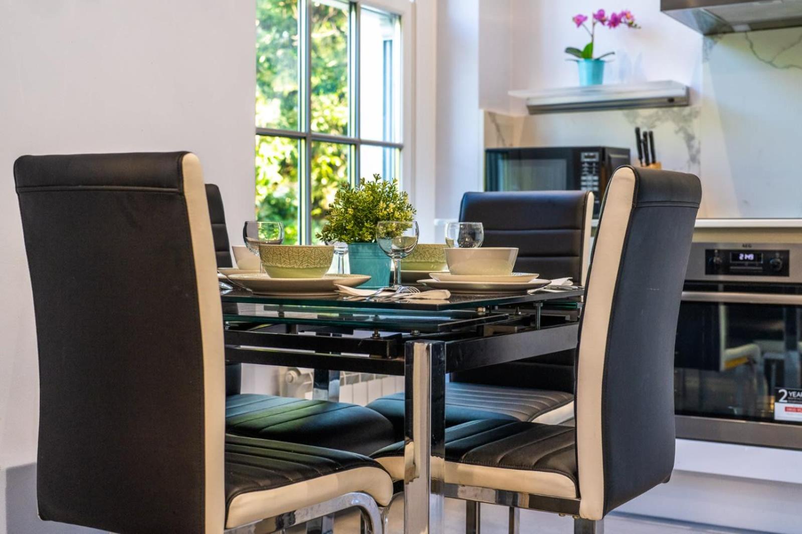 Maida Vale - Carlton Vale Apartments