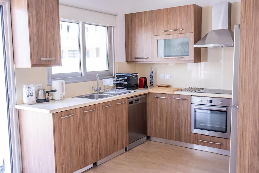 Hubstay - Blue Harmony Villa in Protaras - 5 min Walk to the Beach
