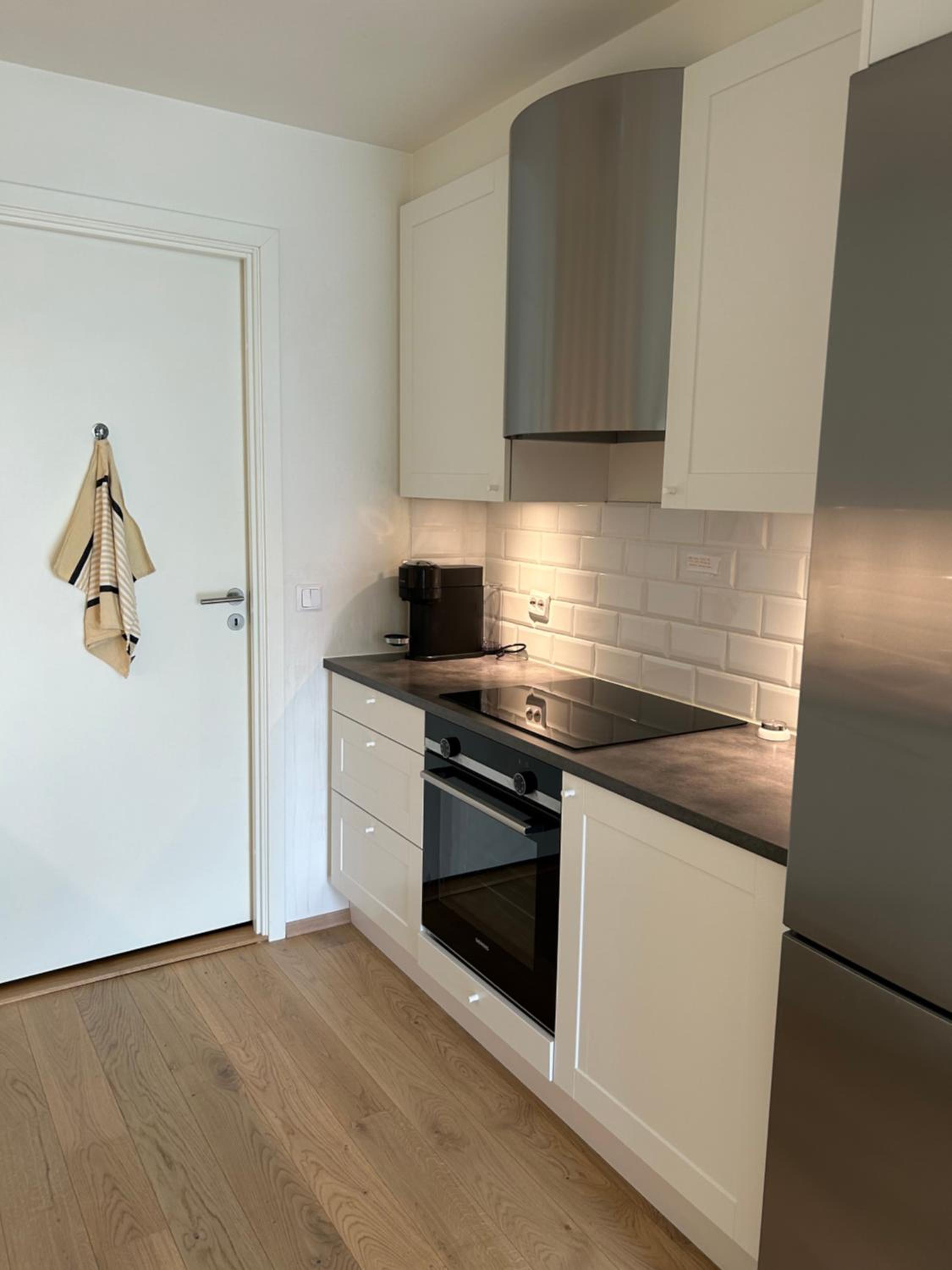 Central apartment with high standard view 5