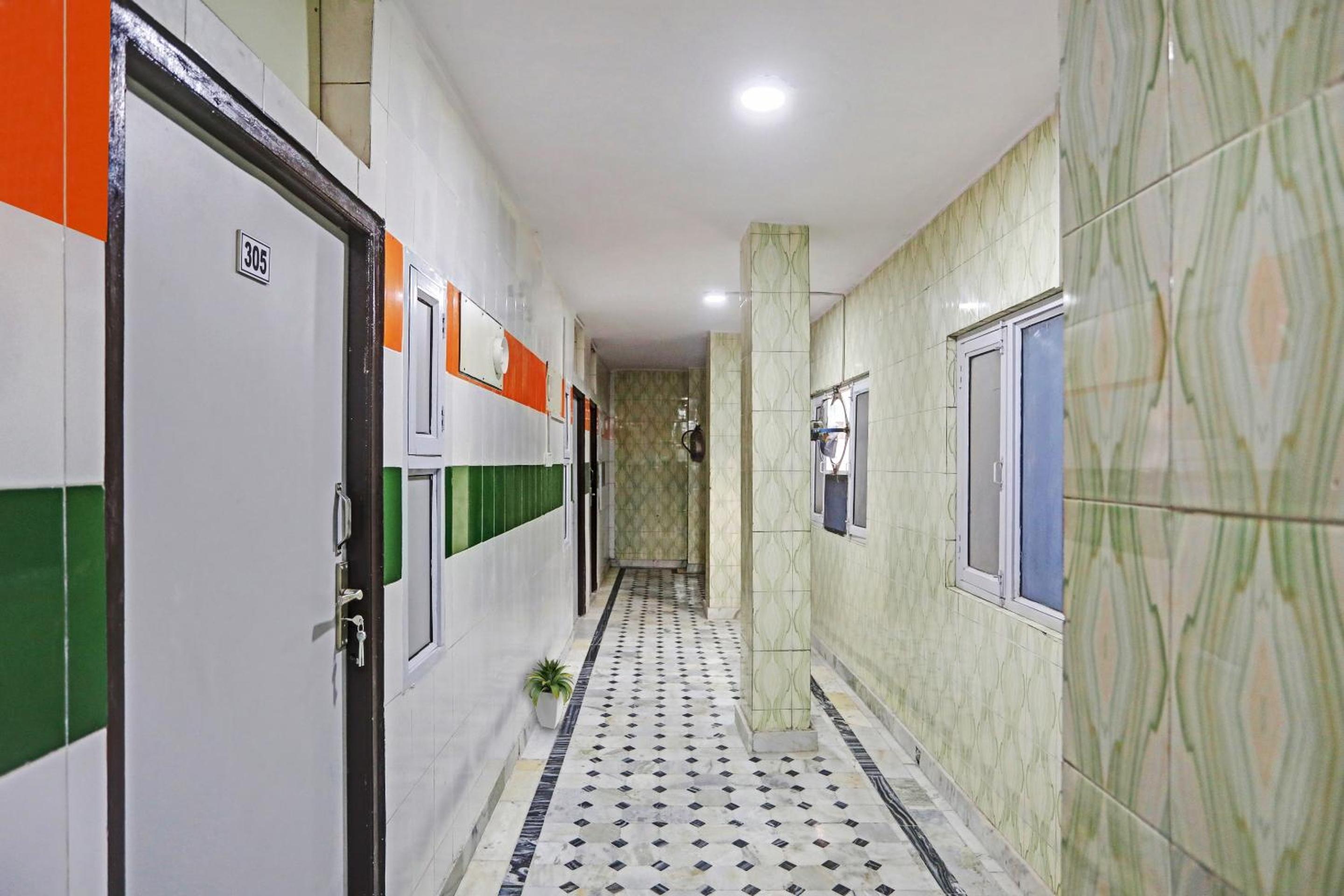 Hotel O Maharaja Rooms And Stay Near Worlds Of Wonder view 4