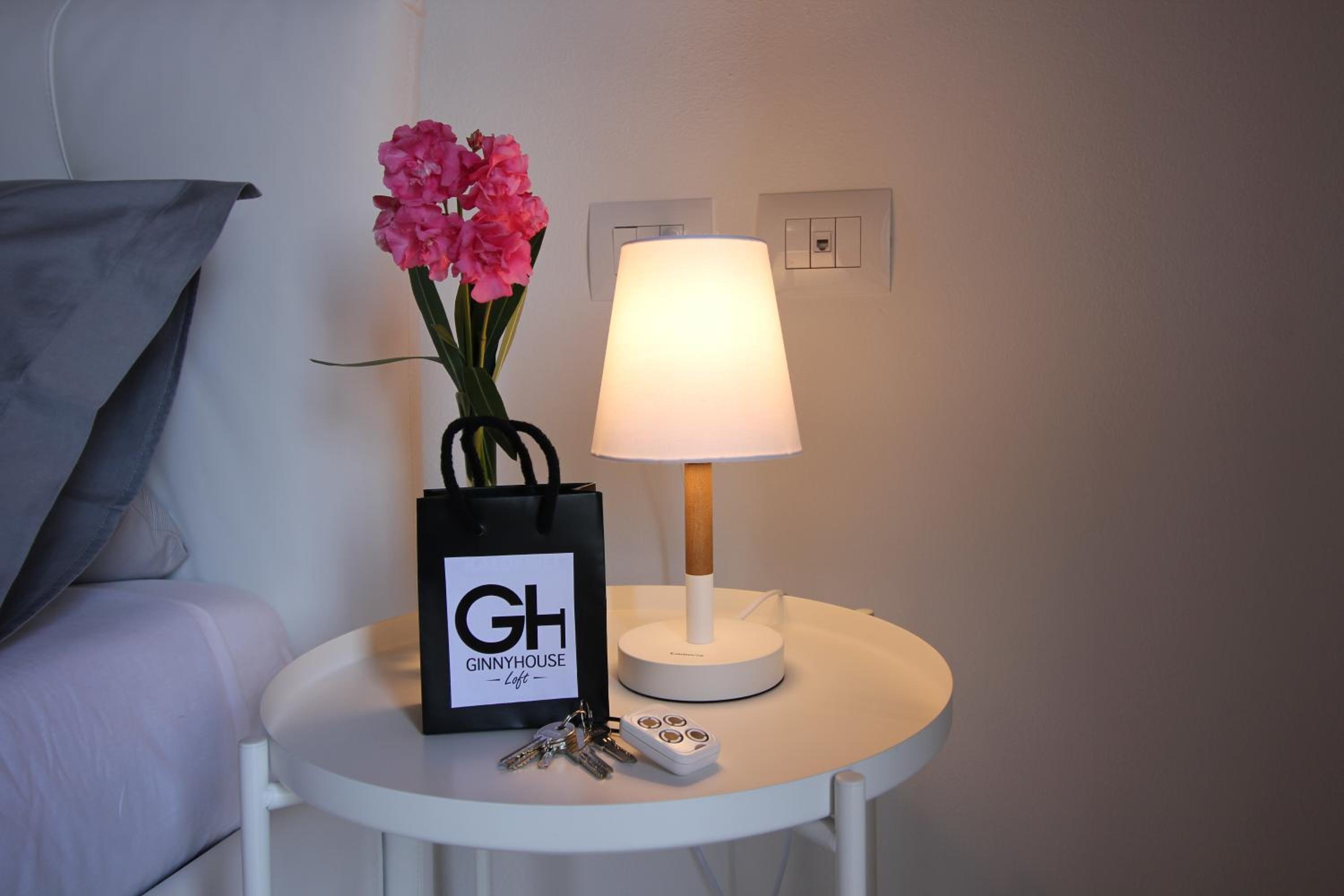 Ginny House Lake - charming flat with pool