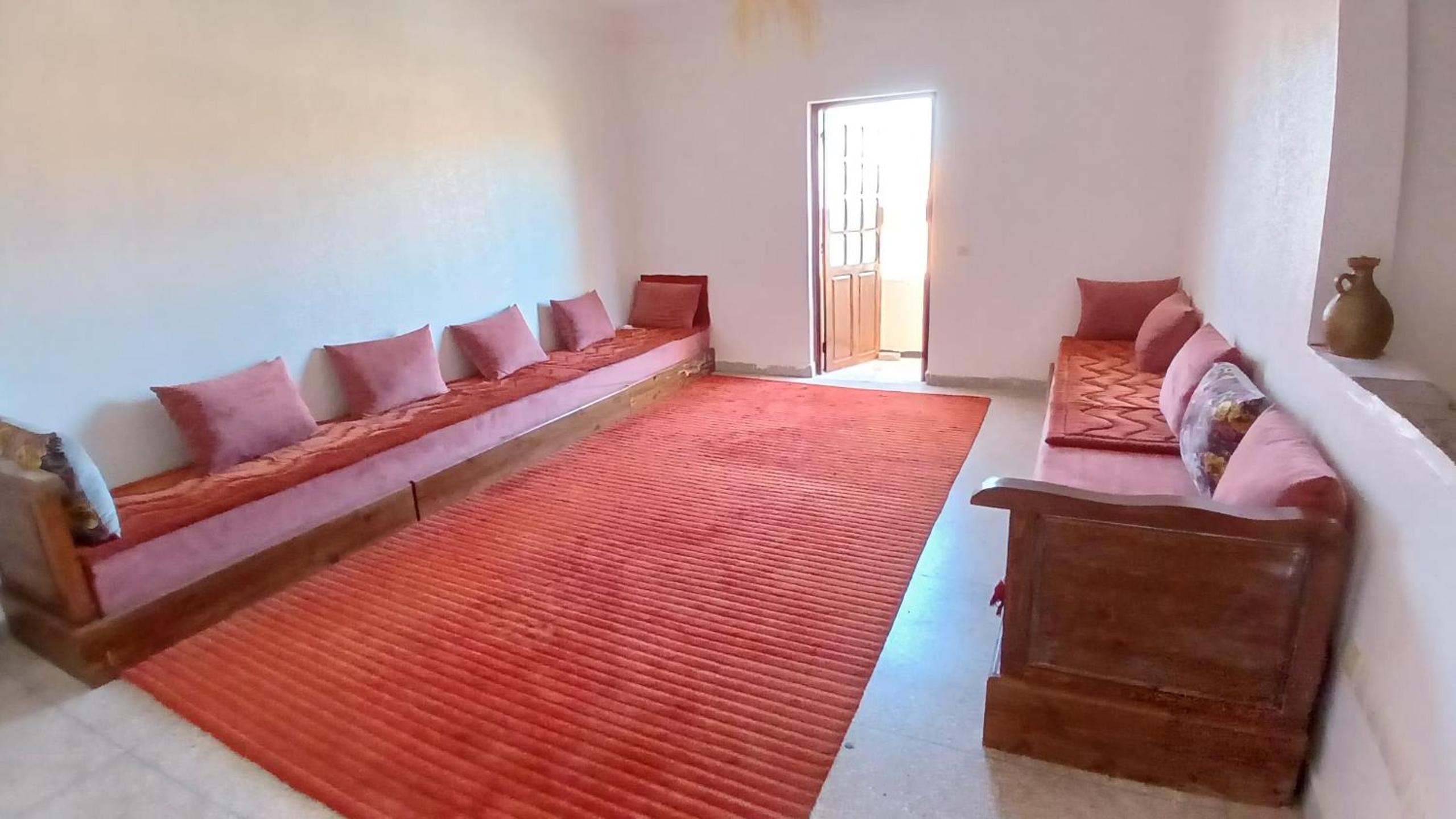 WARZAZAT Hostel