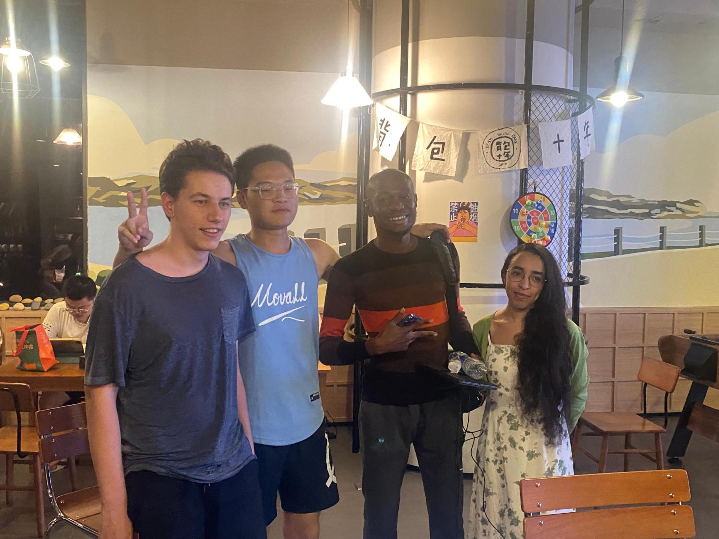 Xiamen Desti Youth Park Hostel Zhongshan Road -24H Reception&English Service& Cafe& Bar& Luggage Storage& Large Public Area