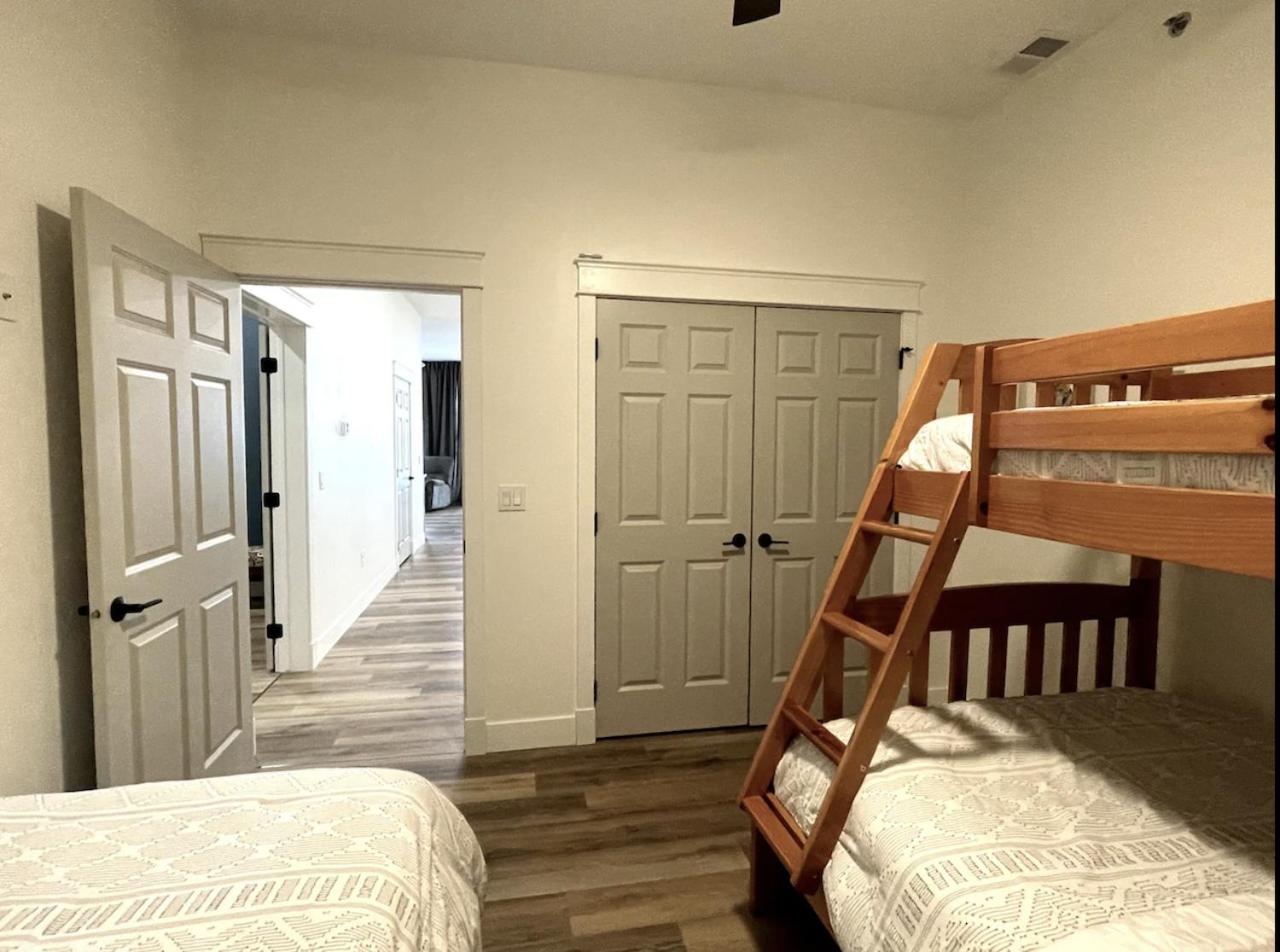 Watertown Vacations - The Retreat on Lake Kampeska - Property Image 4