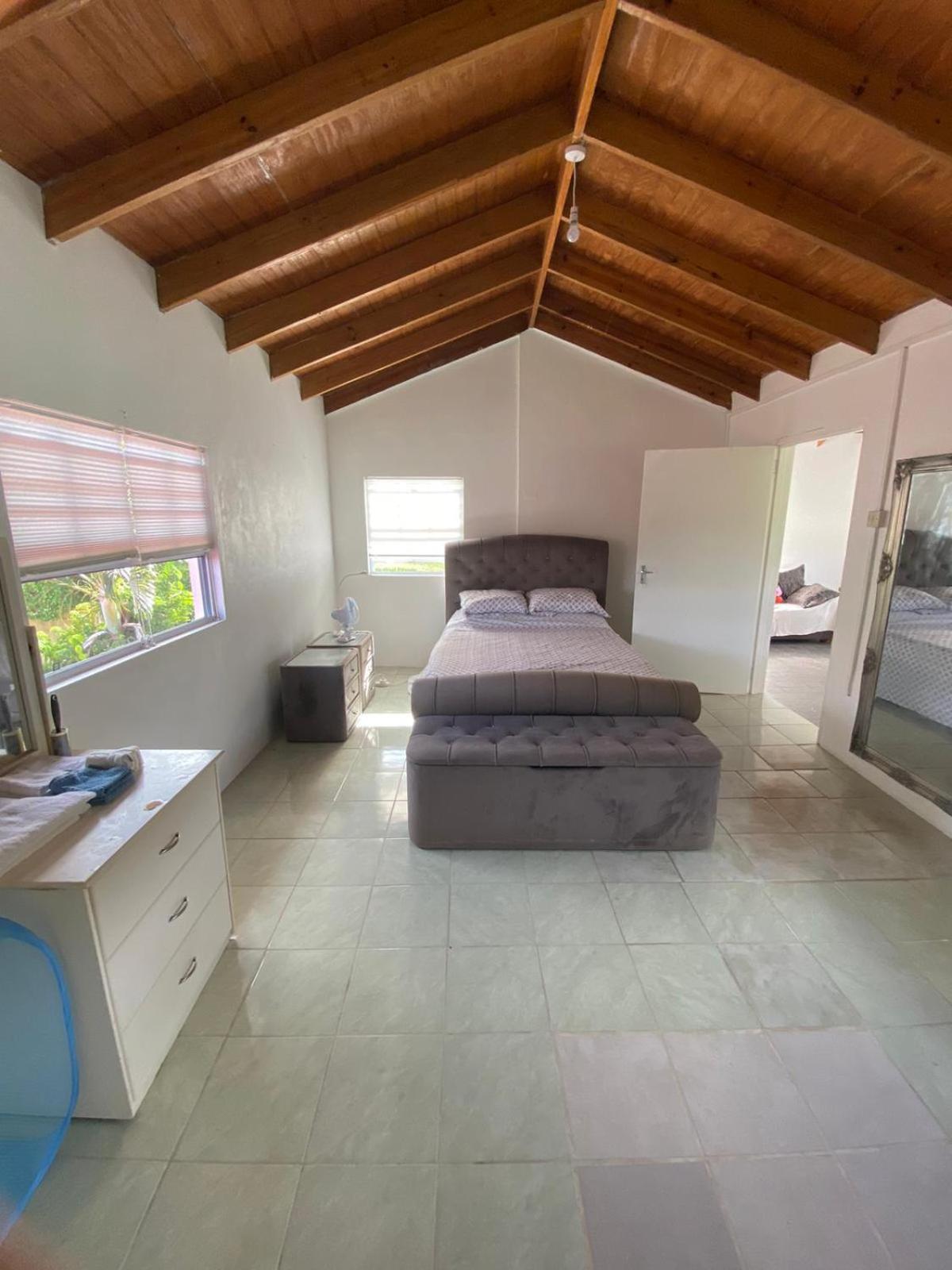 White House Apartments Dennery St.Lucia view 4