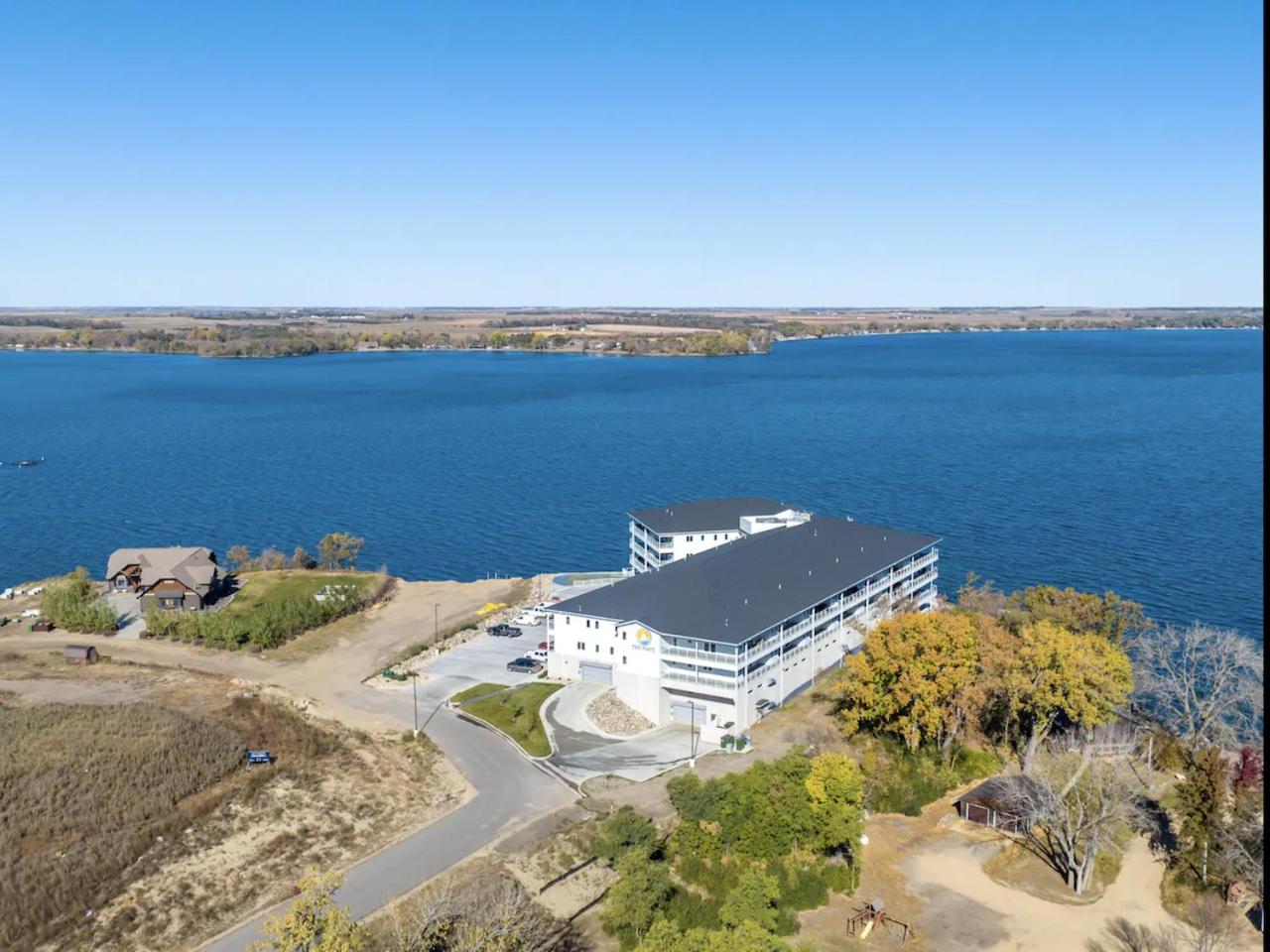 Watertown Vacations - The Retreat on Lake Kampeska - Property Image 12